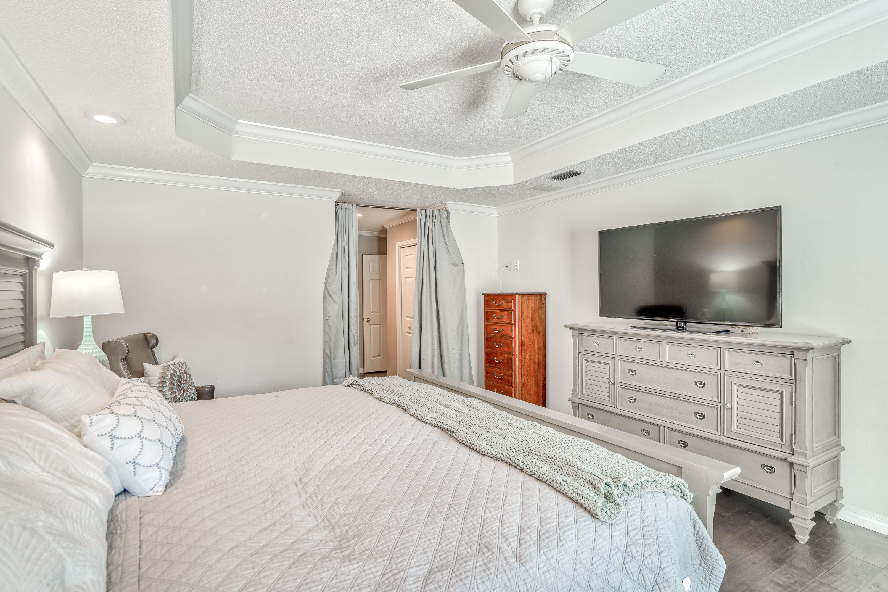 WINDSOR FOREST - Residential