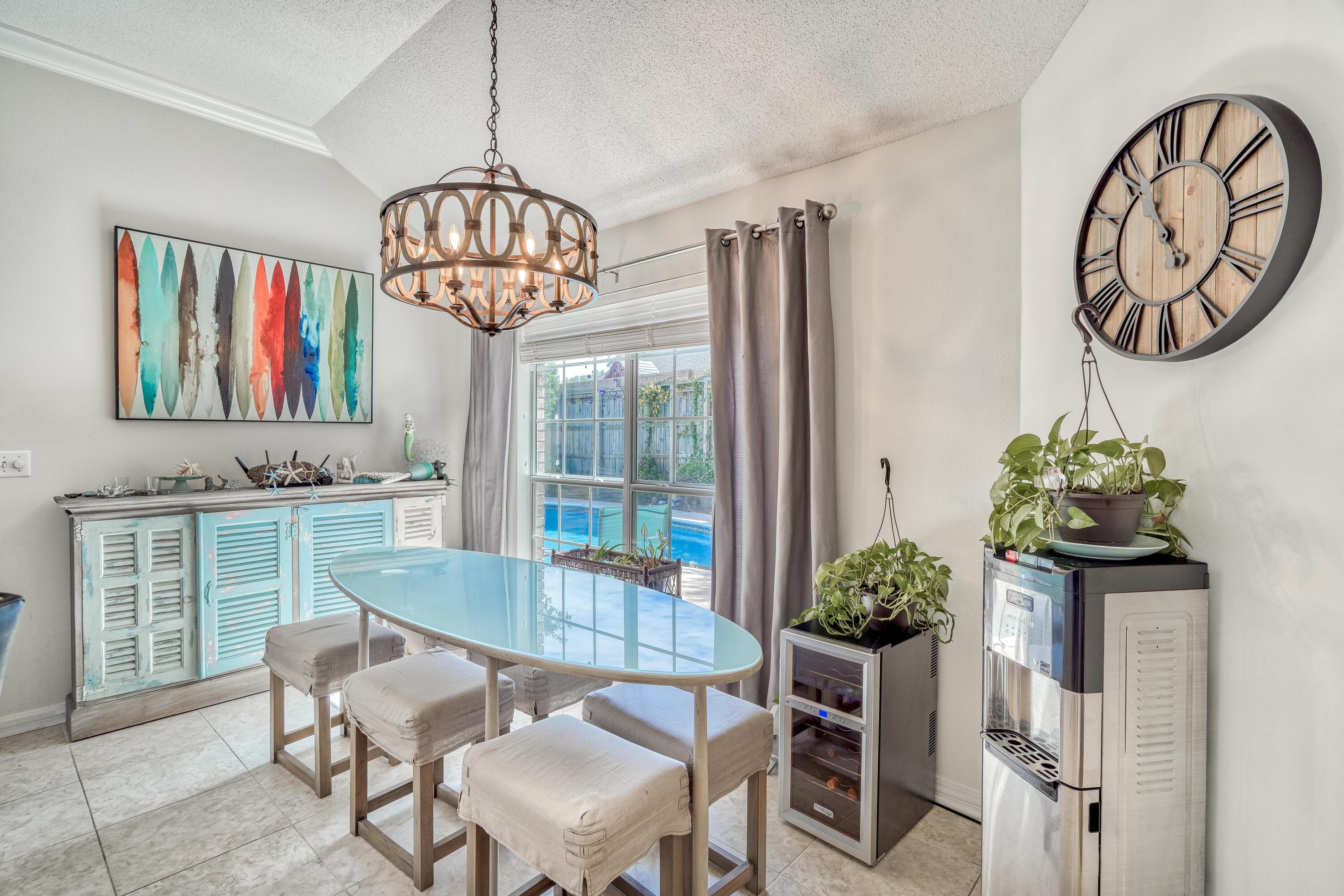 WINDSOR FOREST - Residential