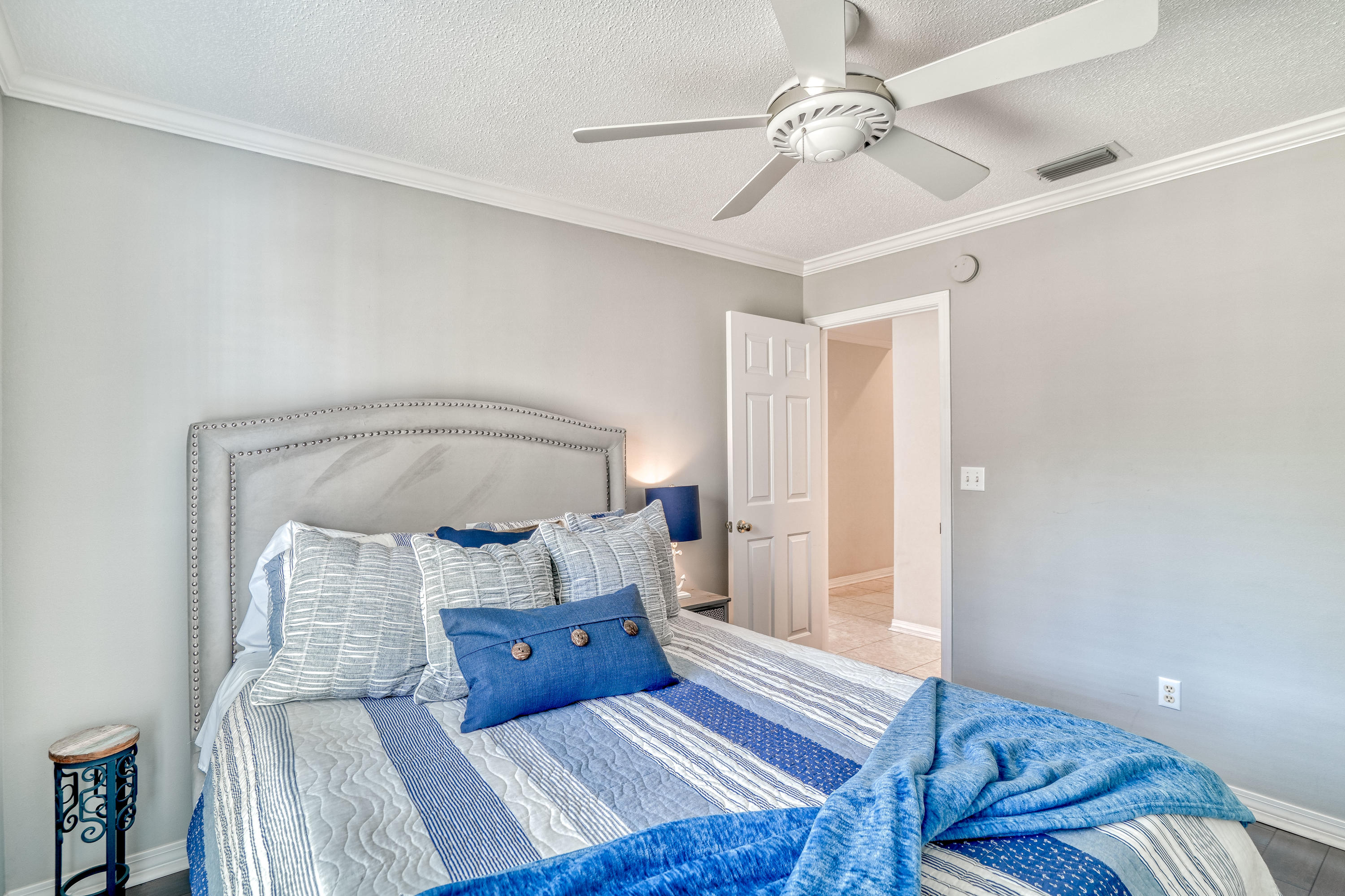 WINDSOR FOREST - Residential