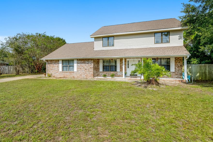 TIGER POINT VILLAGE is a highly sought after golf community near GREAT schools, shopping, and only 10 minutes from BEACHES. This 3 bed and 2.5 bath homelocated on a cul-de-sac boasts 2195 Sq. Ft. of living space. This home has large kitchen with breakfast nook, formal dinning room and large family room connectedto den. Upstairs you will find a master bedroom and two additional bedrooms with guest bath. The massive back yard has plenty of room for a pool, RV storage orshed. This house is ready for someone to make it a home. Don't miss your opportunity to live in this WONDERFUL golf community!