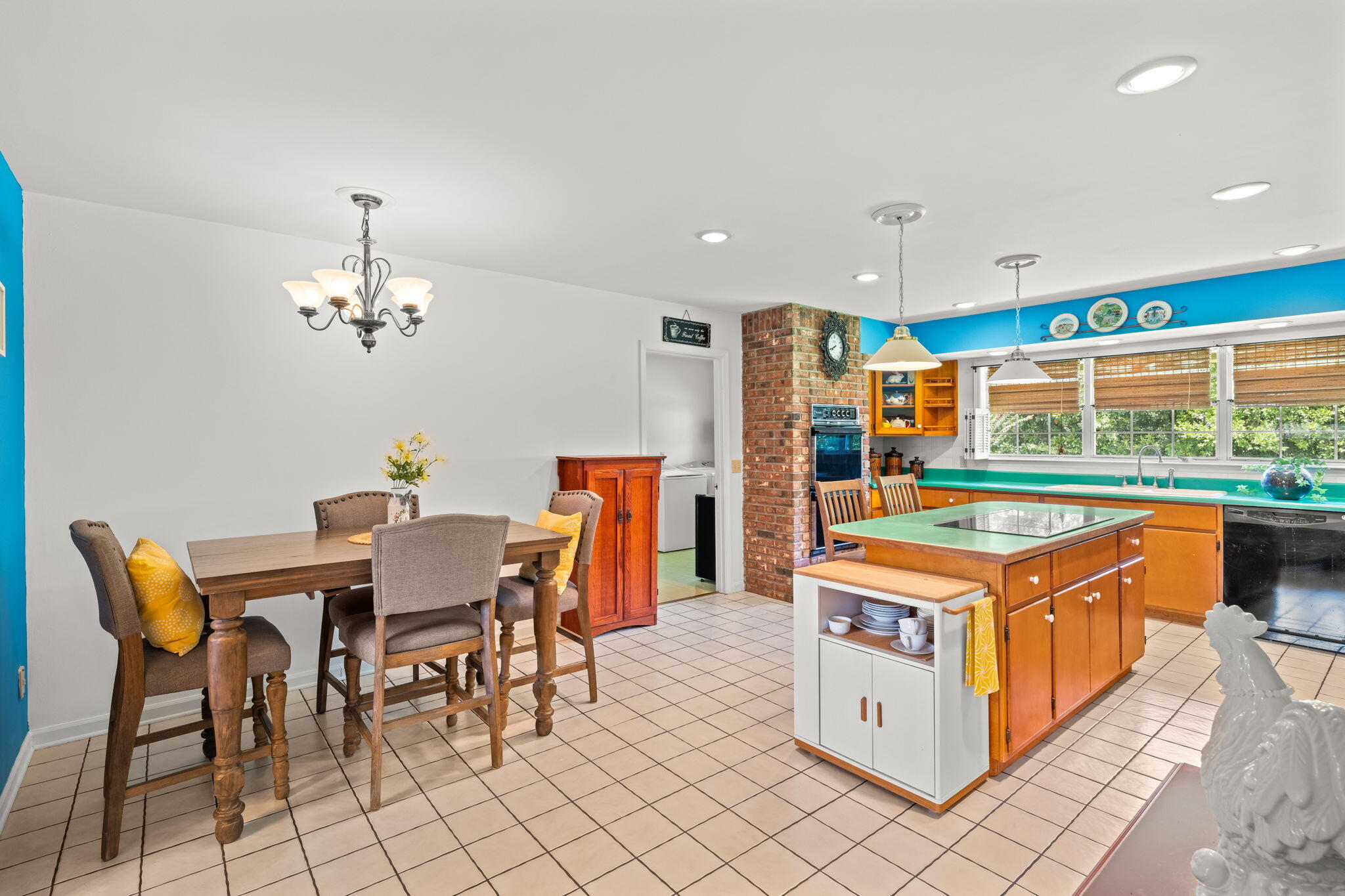 CANDLEWICK ACRES - Residential