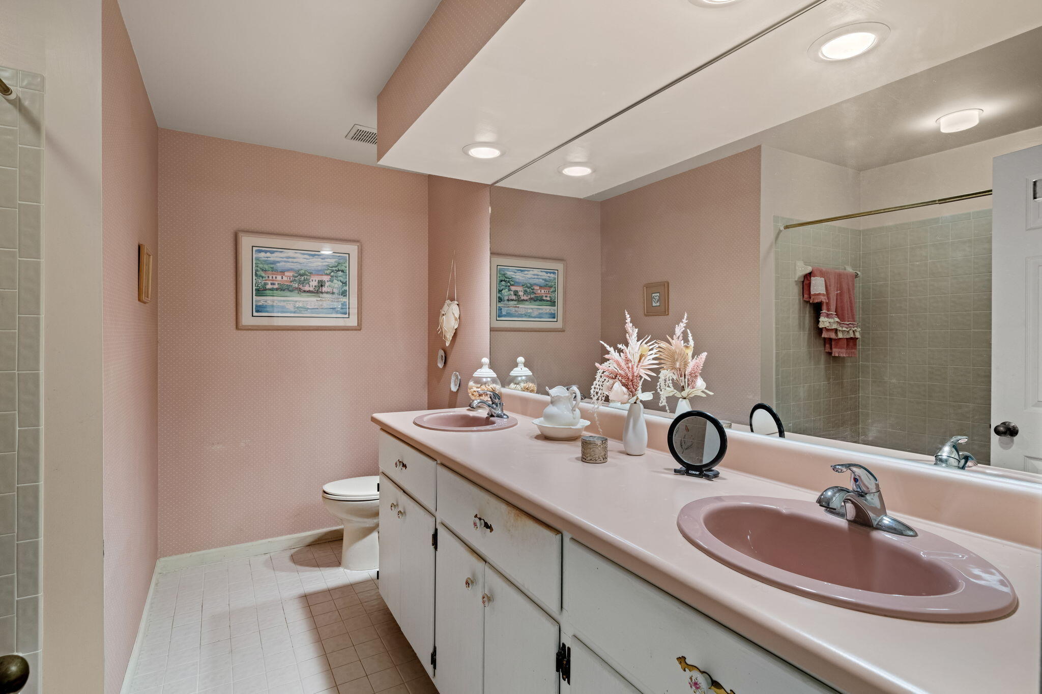 CANDLEWICK ACRES - Residential