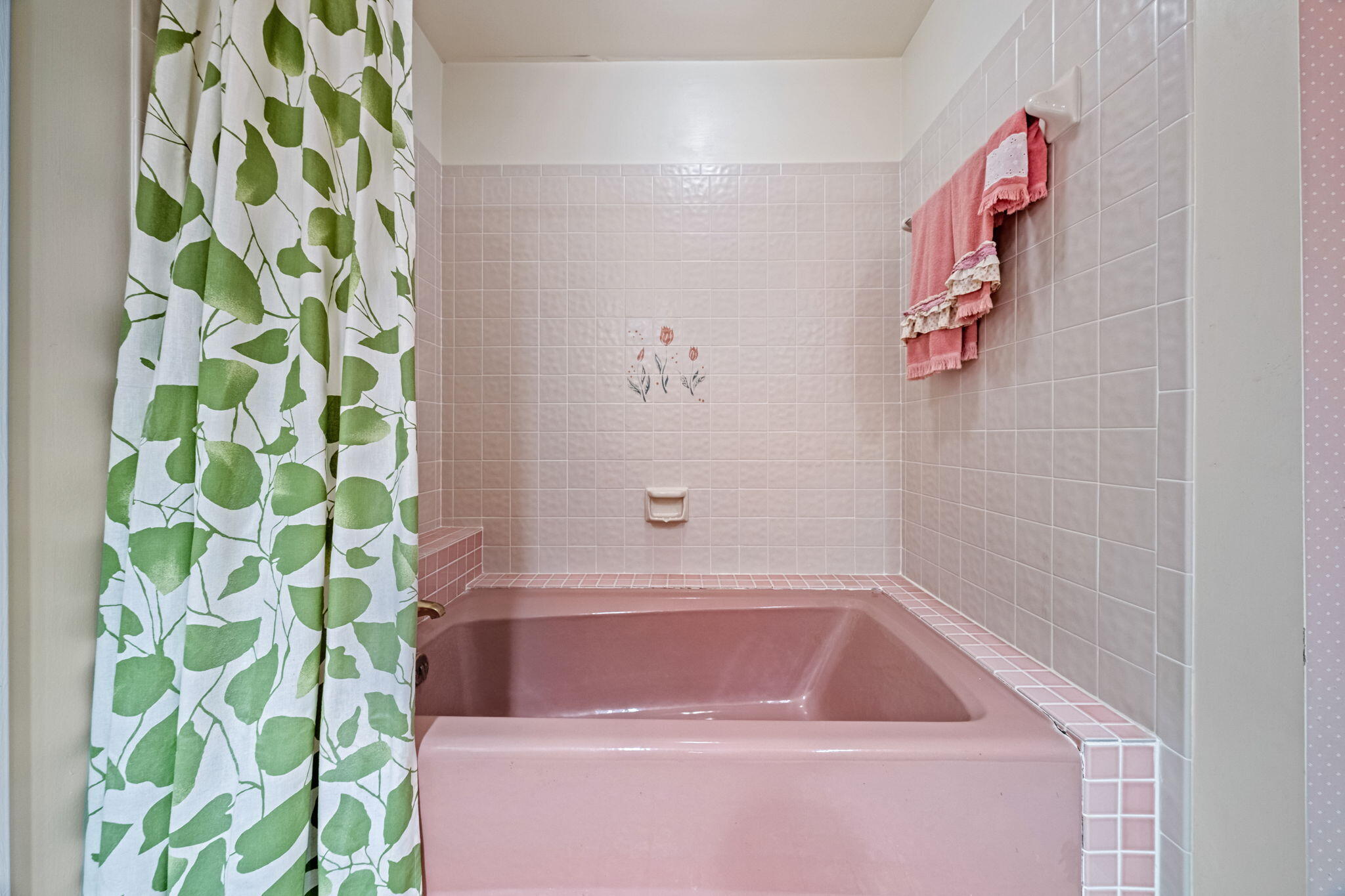 CANDLEWICK ACRES - Residential