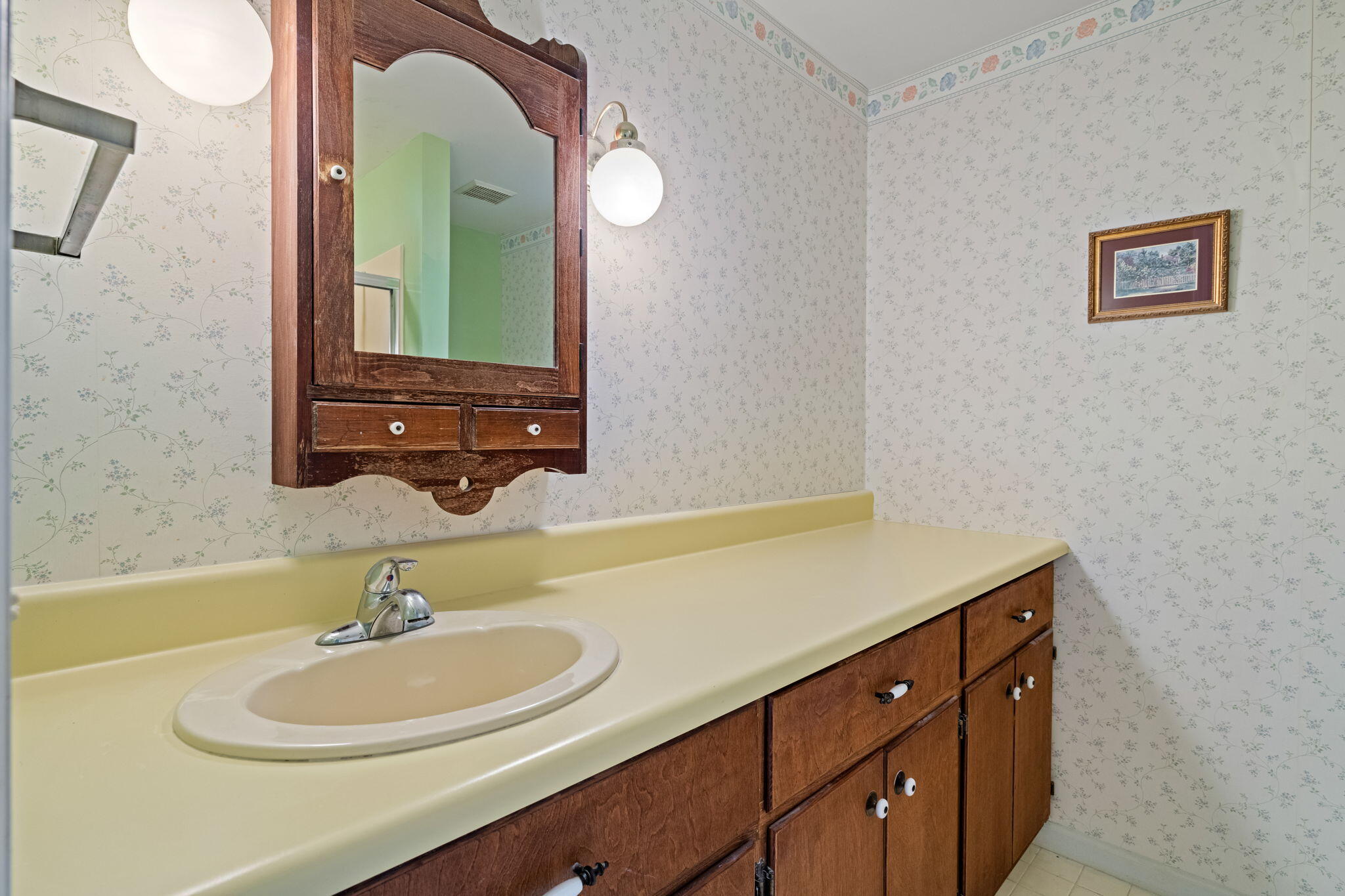 CANDLEWICK ACRES - Residential