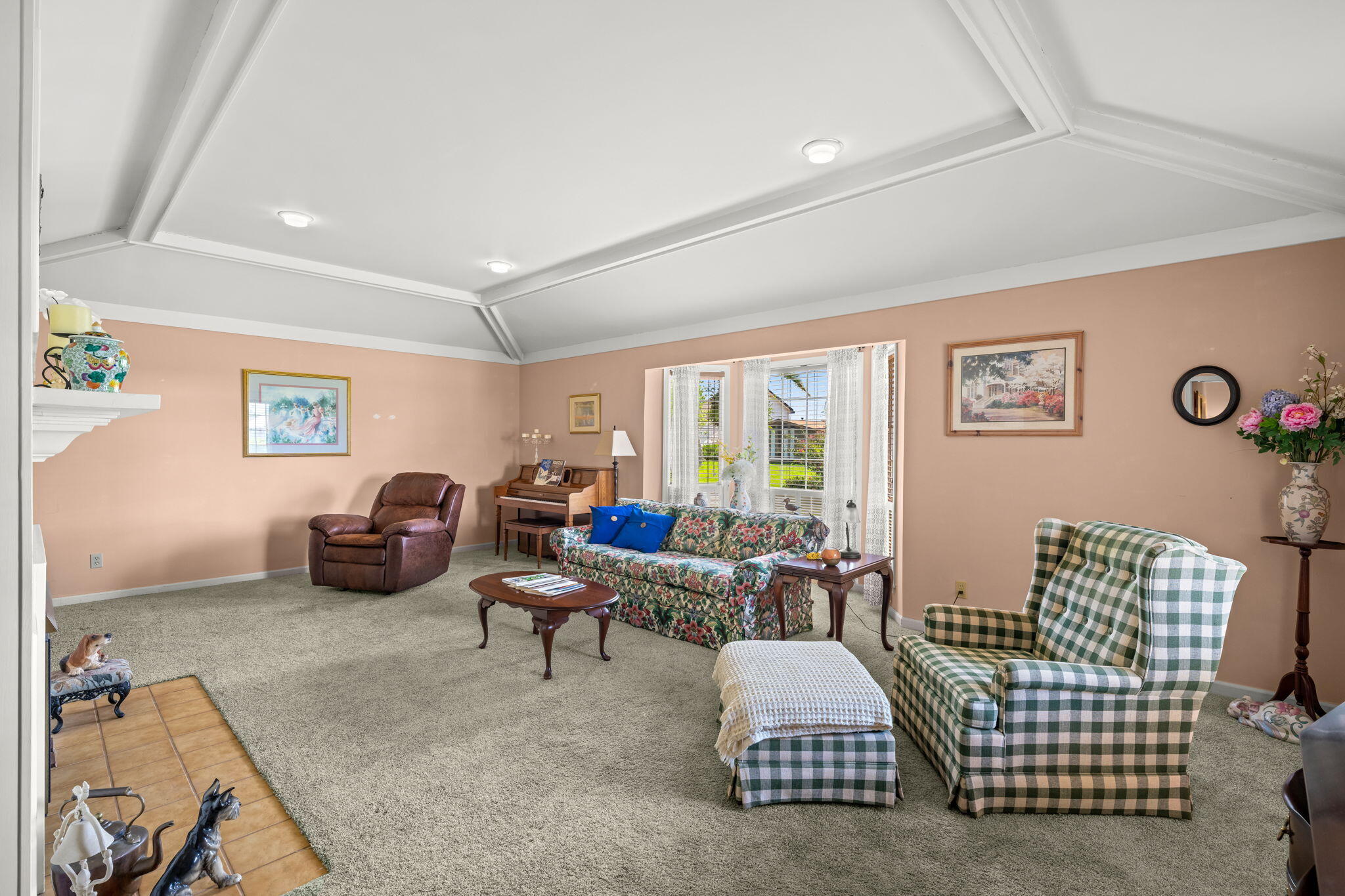 CANDLEWICK ACRES - Residential