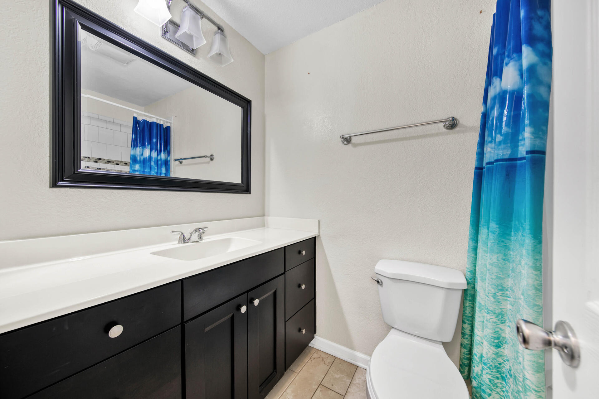 CAROL ANNE MANOR - Residential