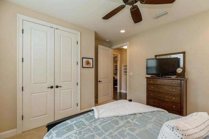 THE STABLES AT ROCKY BAYOU - Residential