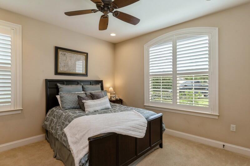 THE STABLES AT ROCKY BAYOU - Residential