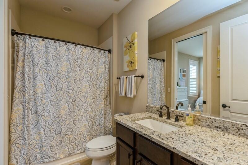 THE STABLES AT ROCKY BAYOU - Residential