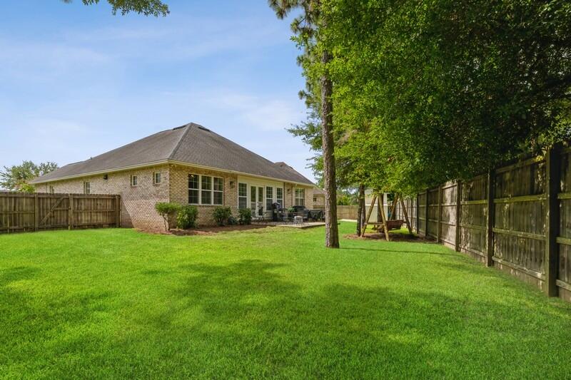 THE STABLES AT ROCKY BAYOU - Residential
