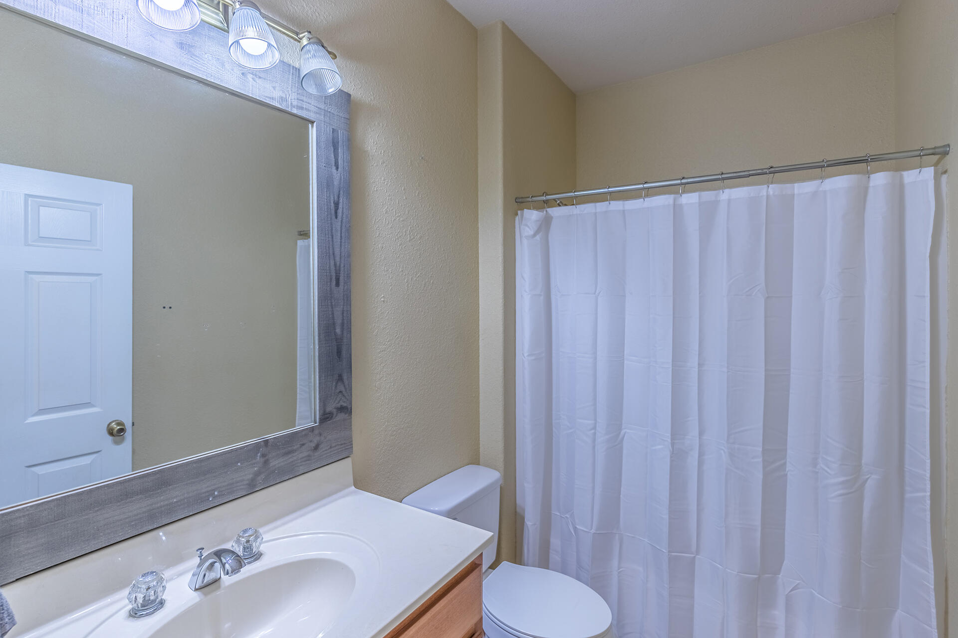 GARDEN OAKS - Residential