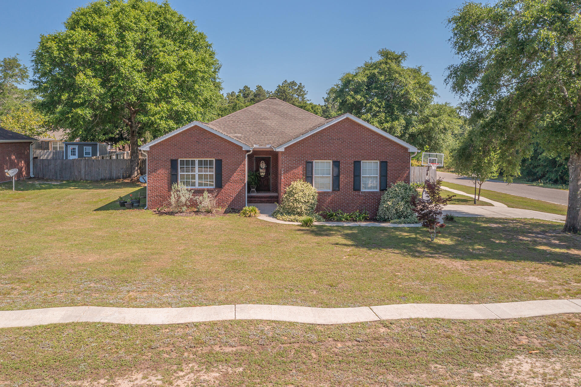 GARDEN OAKS - Residential