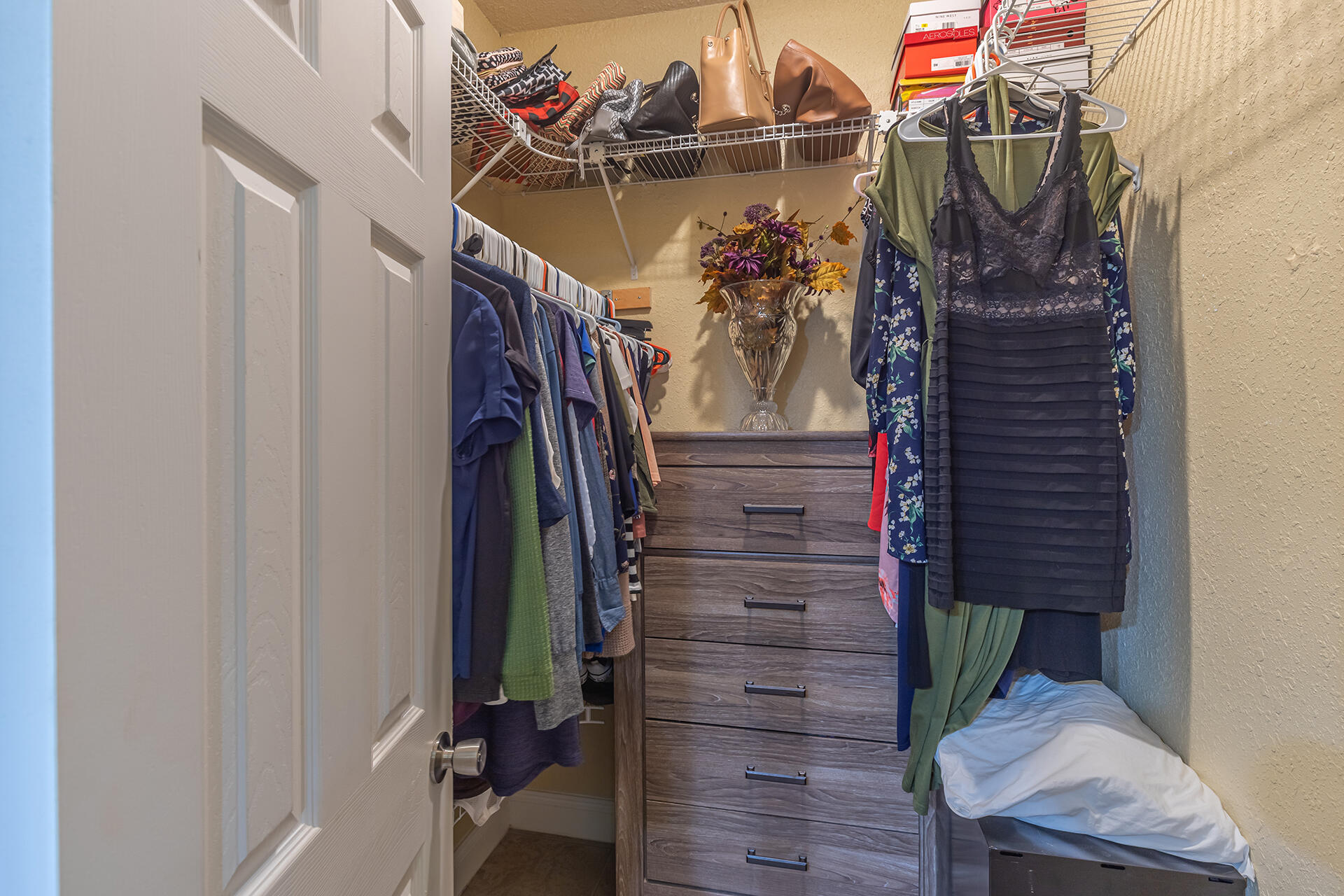 GARDEN OAKS - Residential