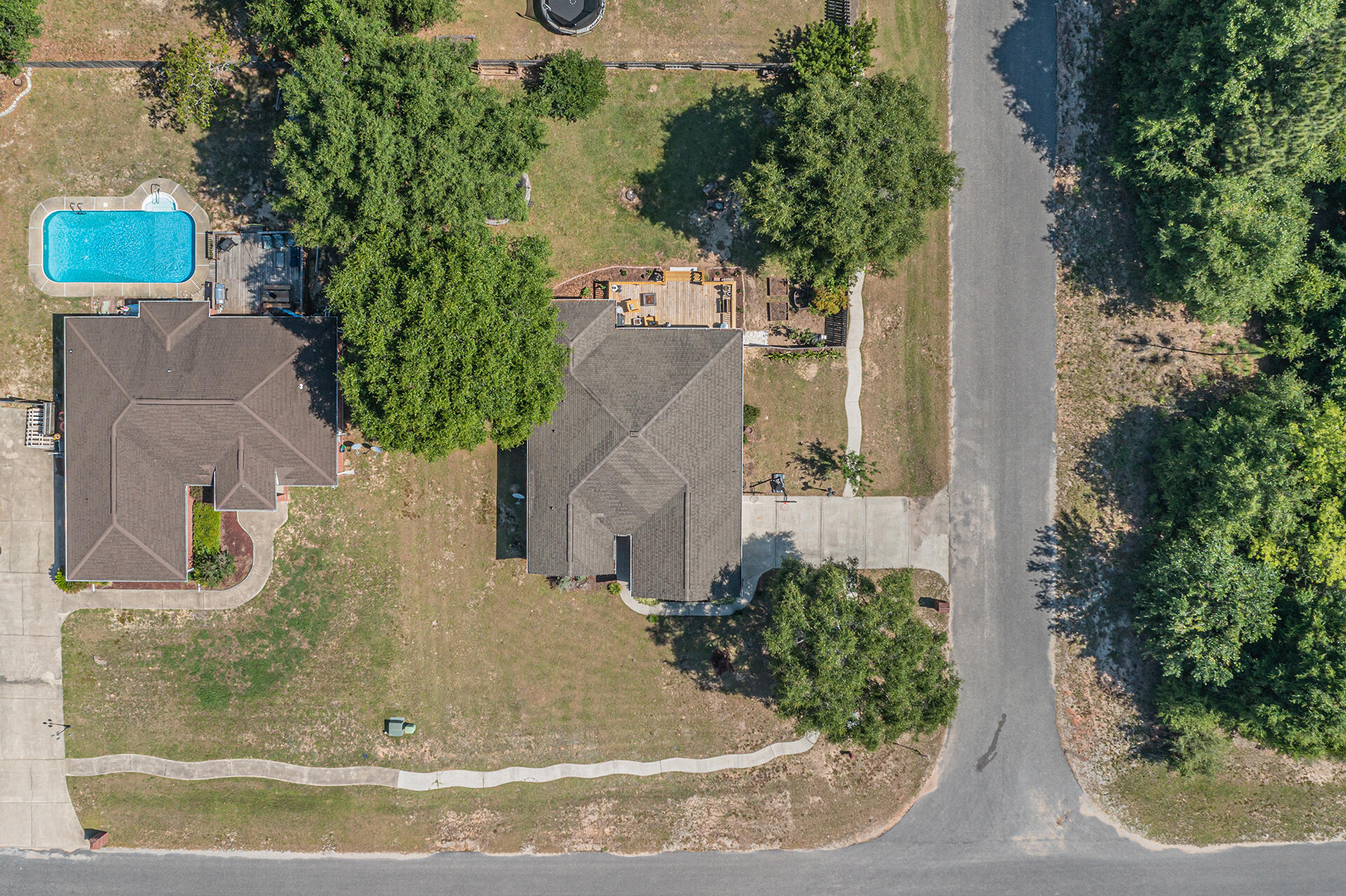 GARDEN OAKS - Residential