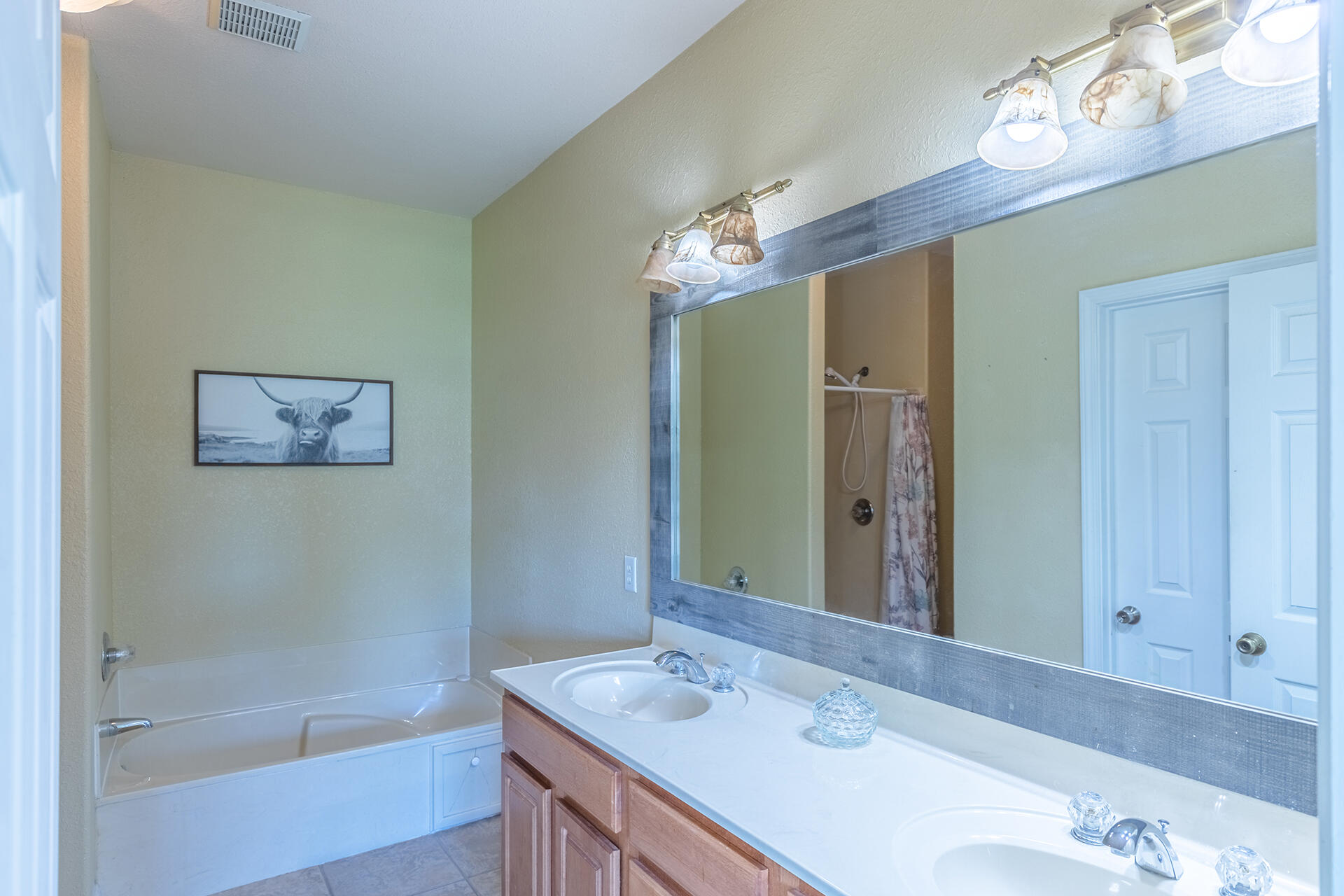 GARDEN OAKS - Residential