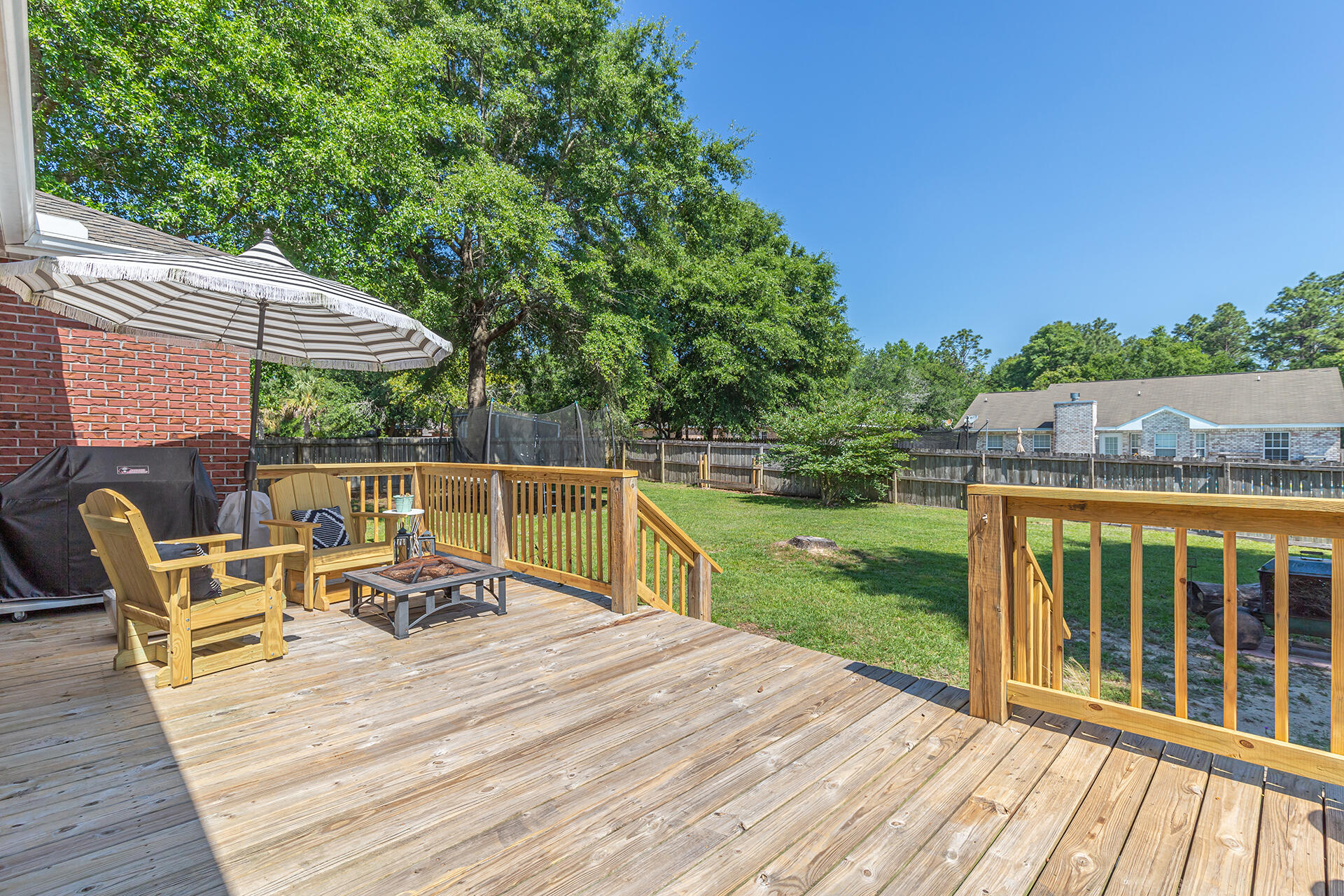 GARDEN OAKS - Residential