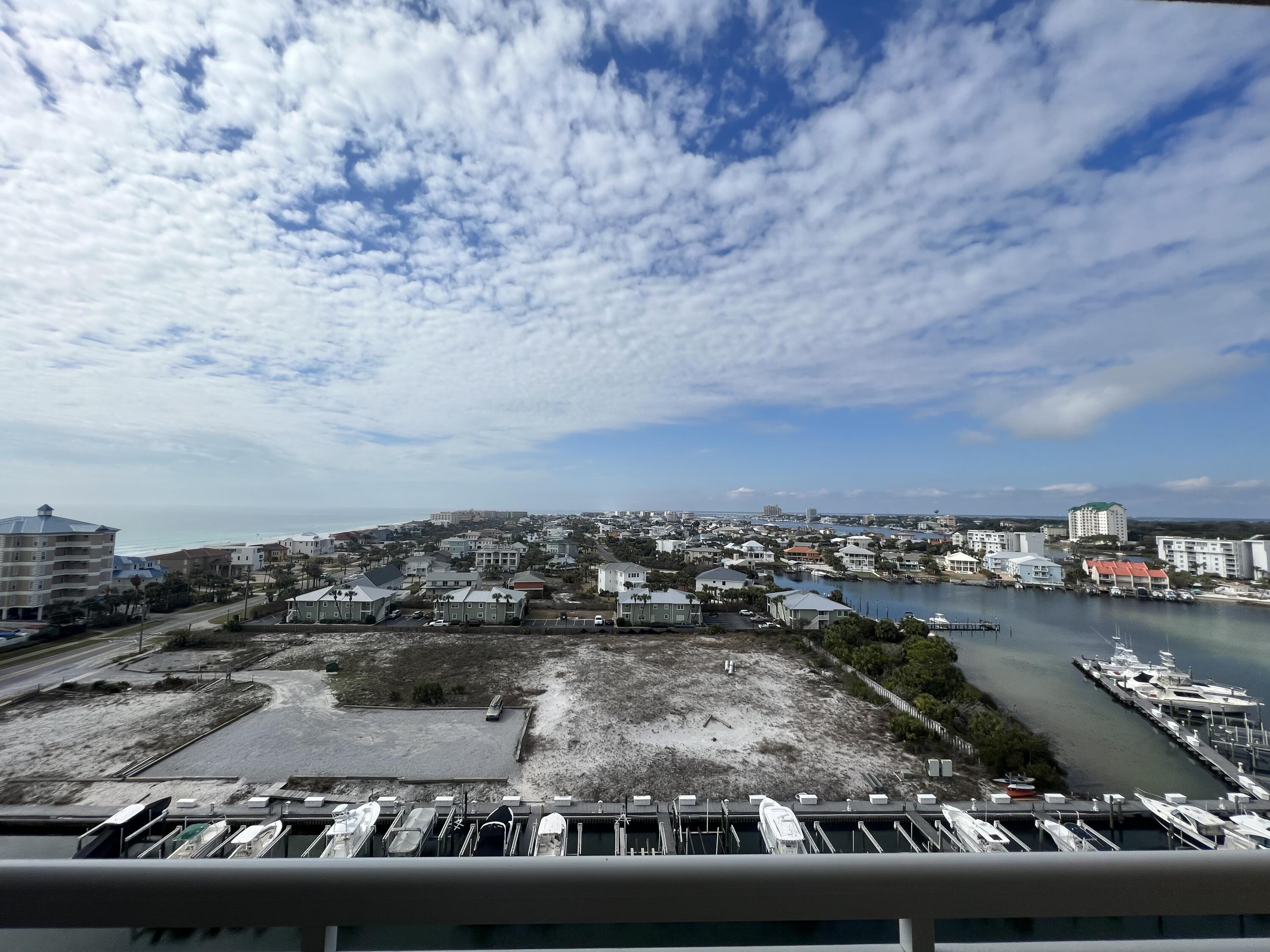 HARBOR LANDING - Residential