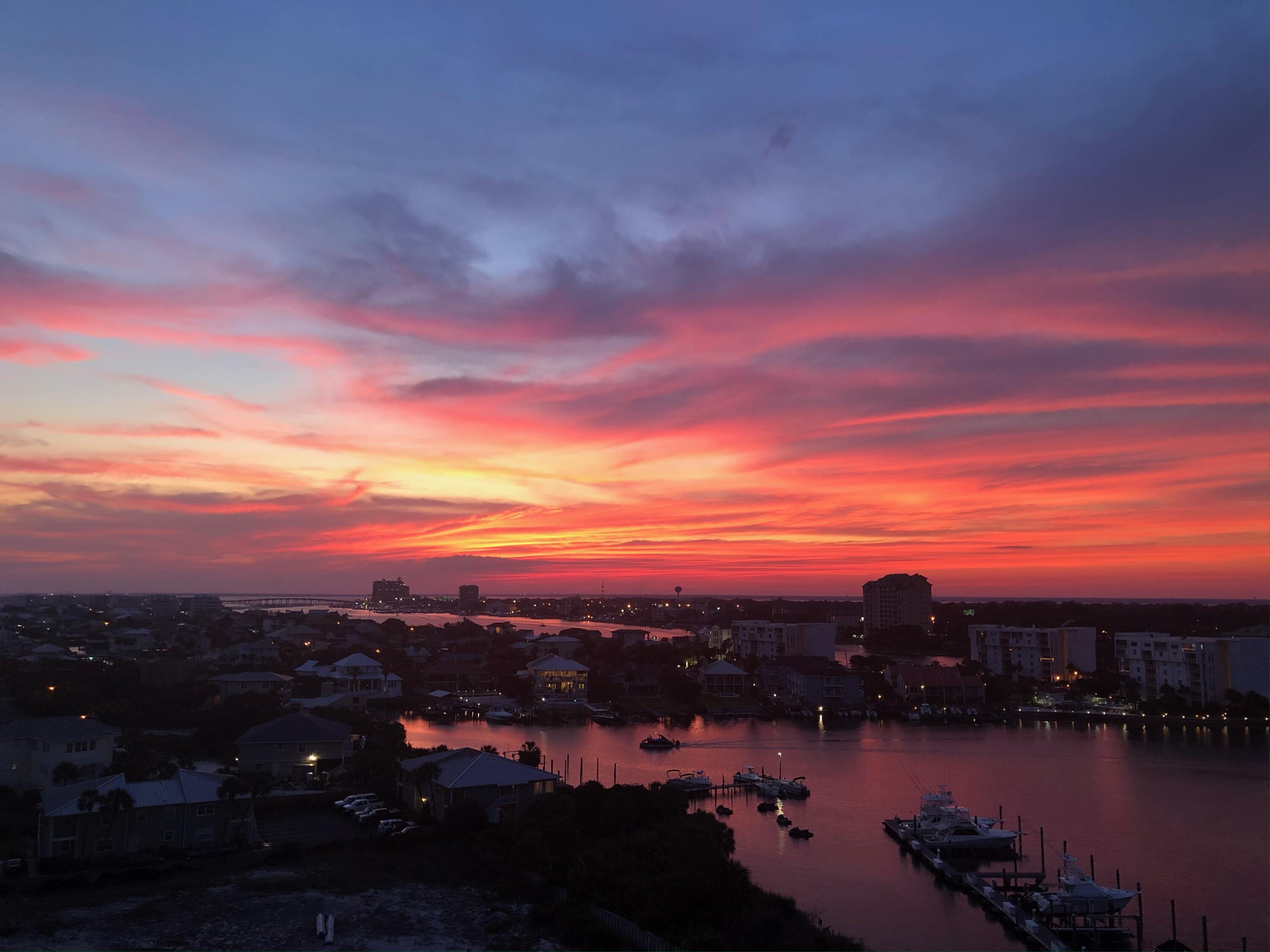 HARBOR LANDING - Residential