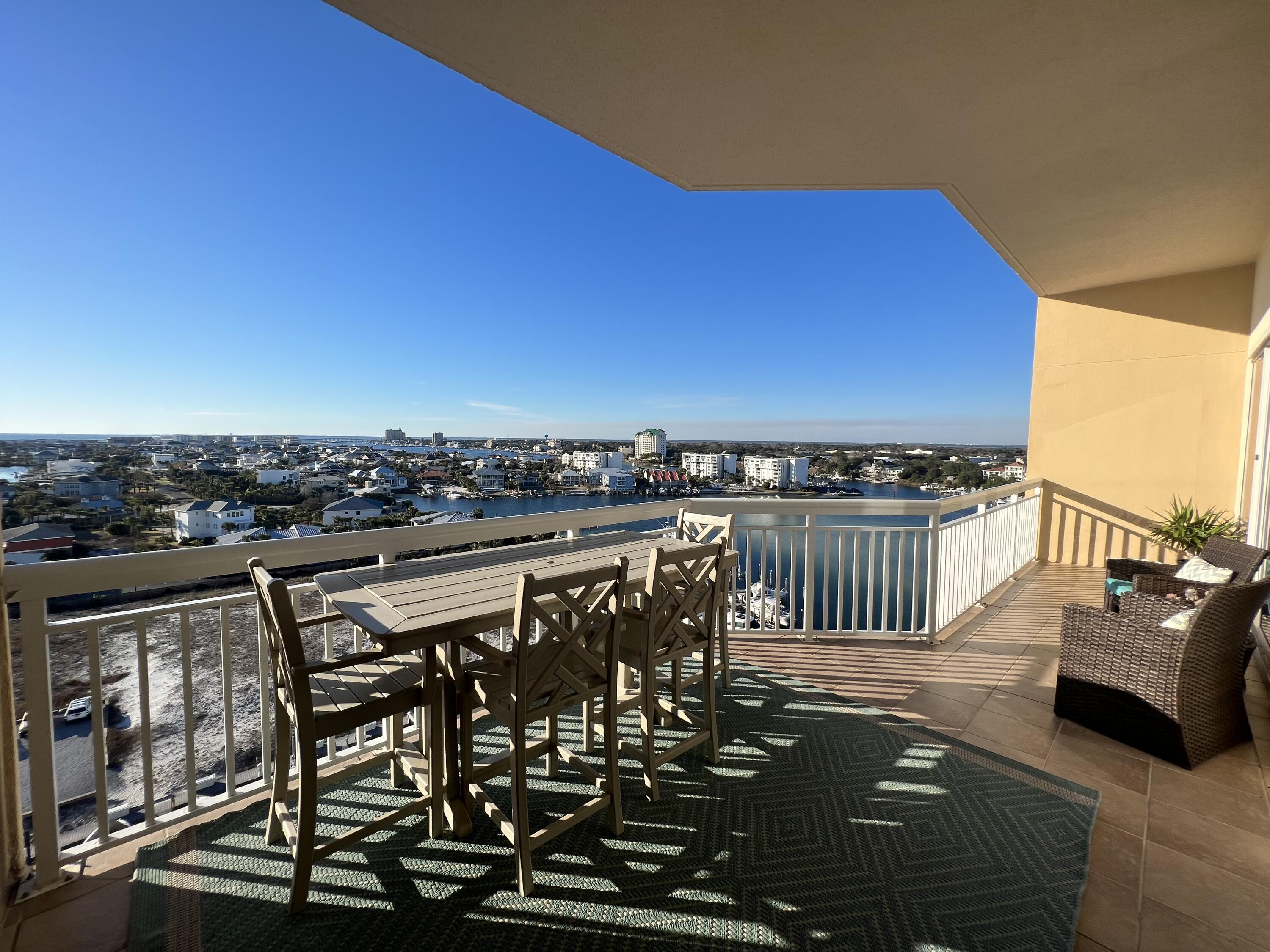 HARBOR LANDING - Residential