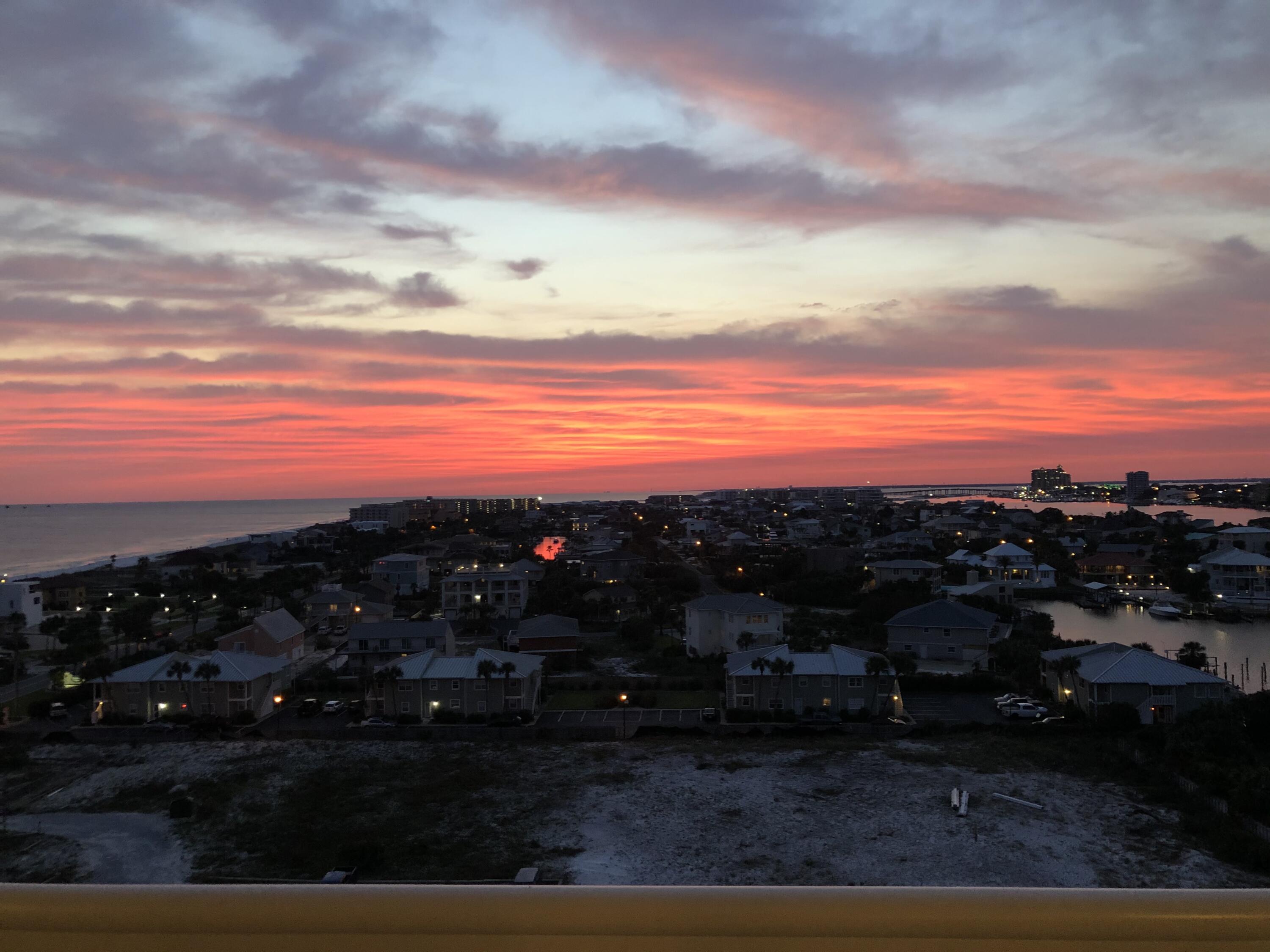 HARBOR LANDING - Residential