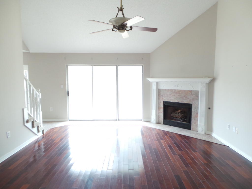 FOX DEN VILLAGES - Residential