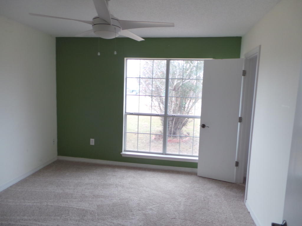 FOX DEN VILLAGES - Residential