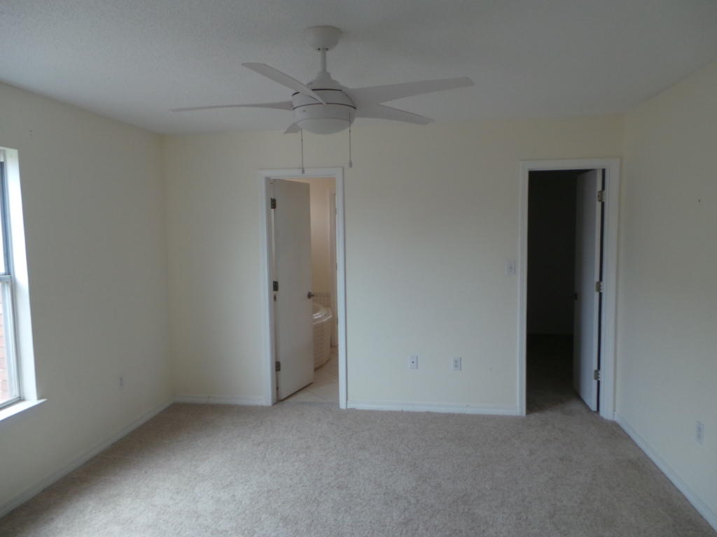 FOX DEN VILLAGES - Residential