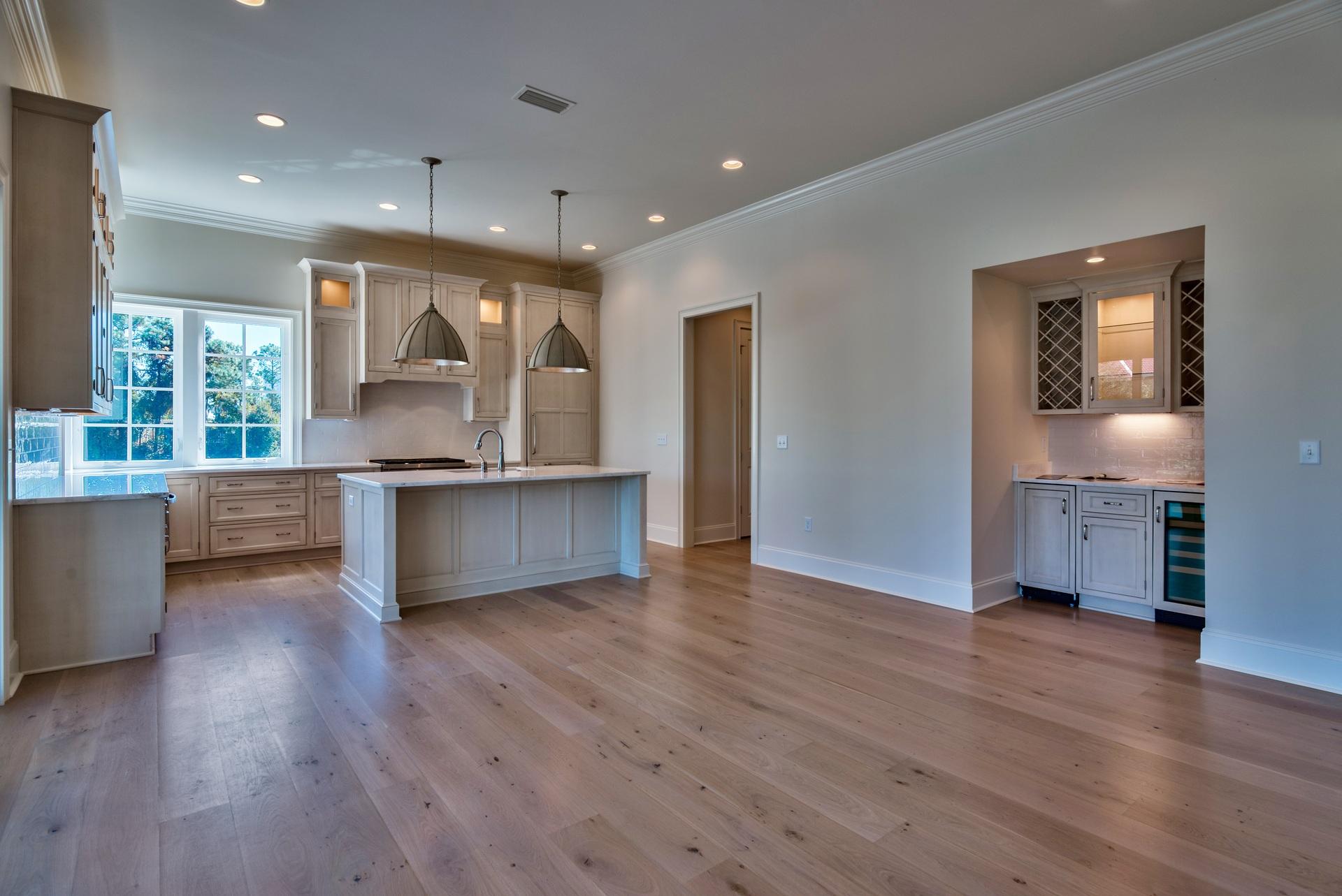 ISLAND ESTATES - Residential