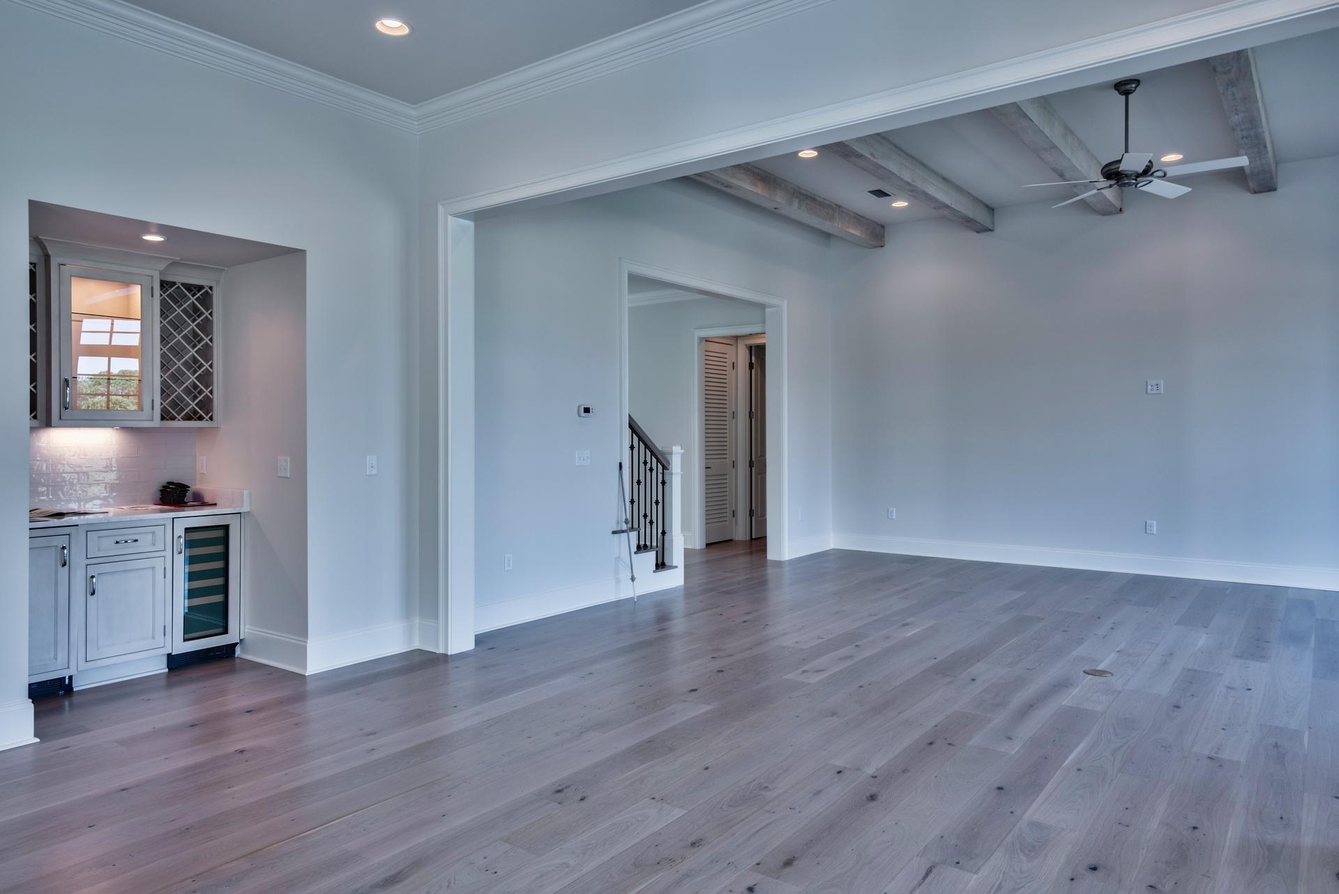 ISLAND ESTATES - Residential