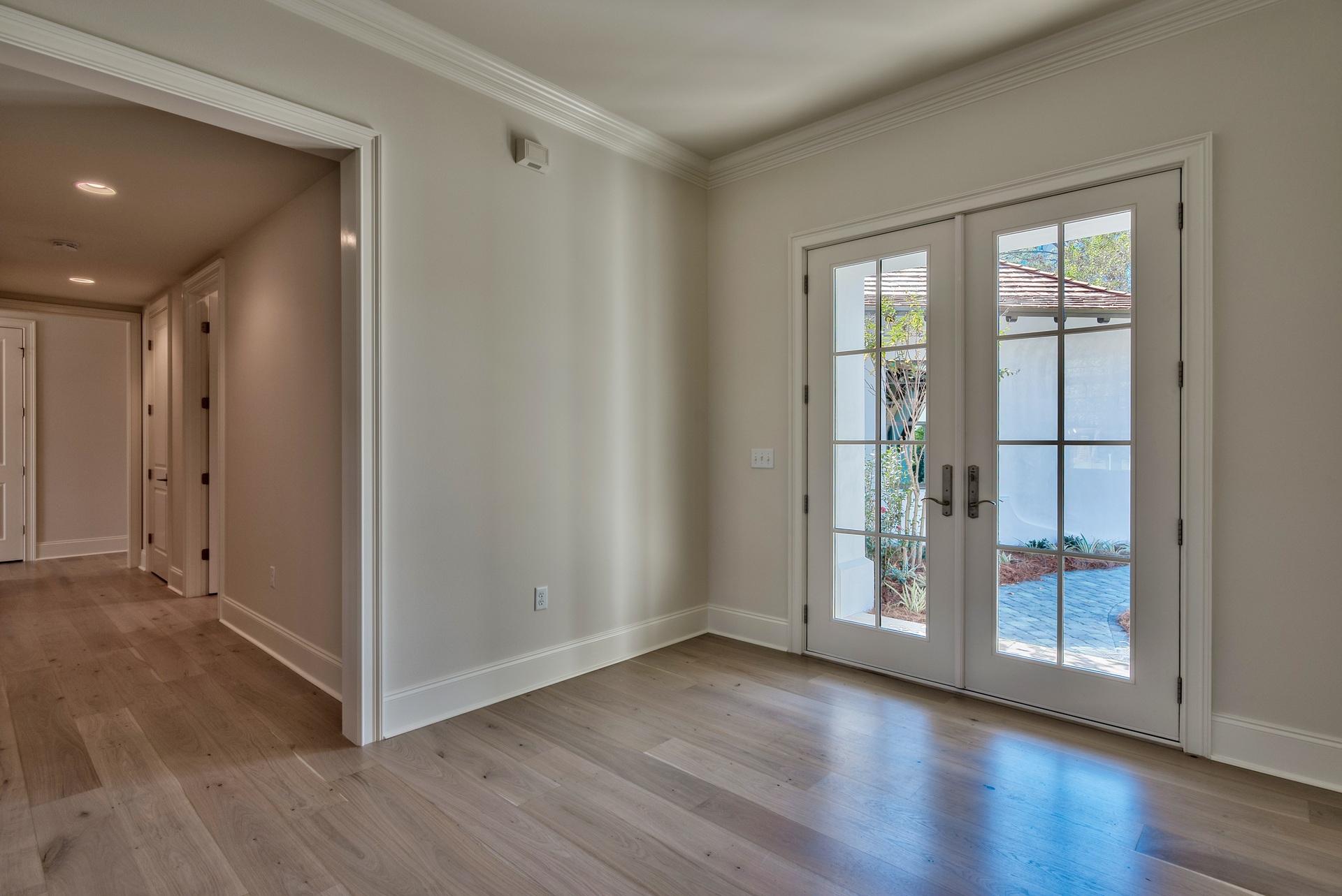 ISLAND ESTATES - Residential