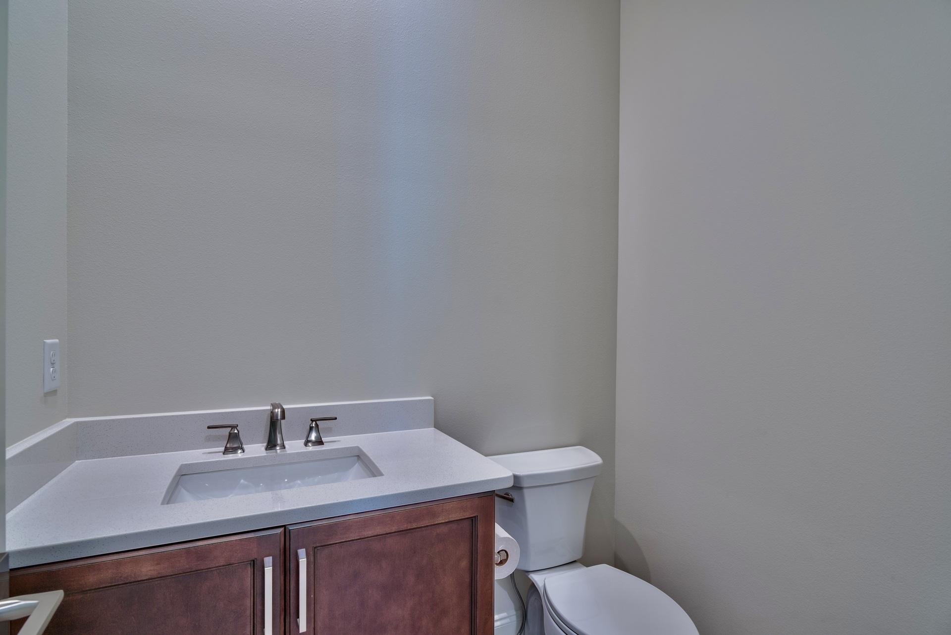 ISLAND ESTATES - Residential