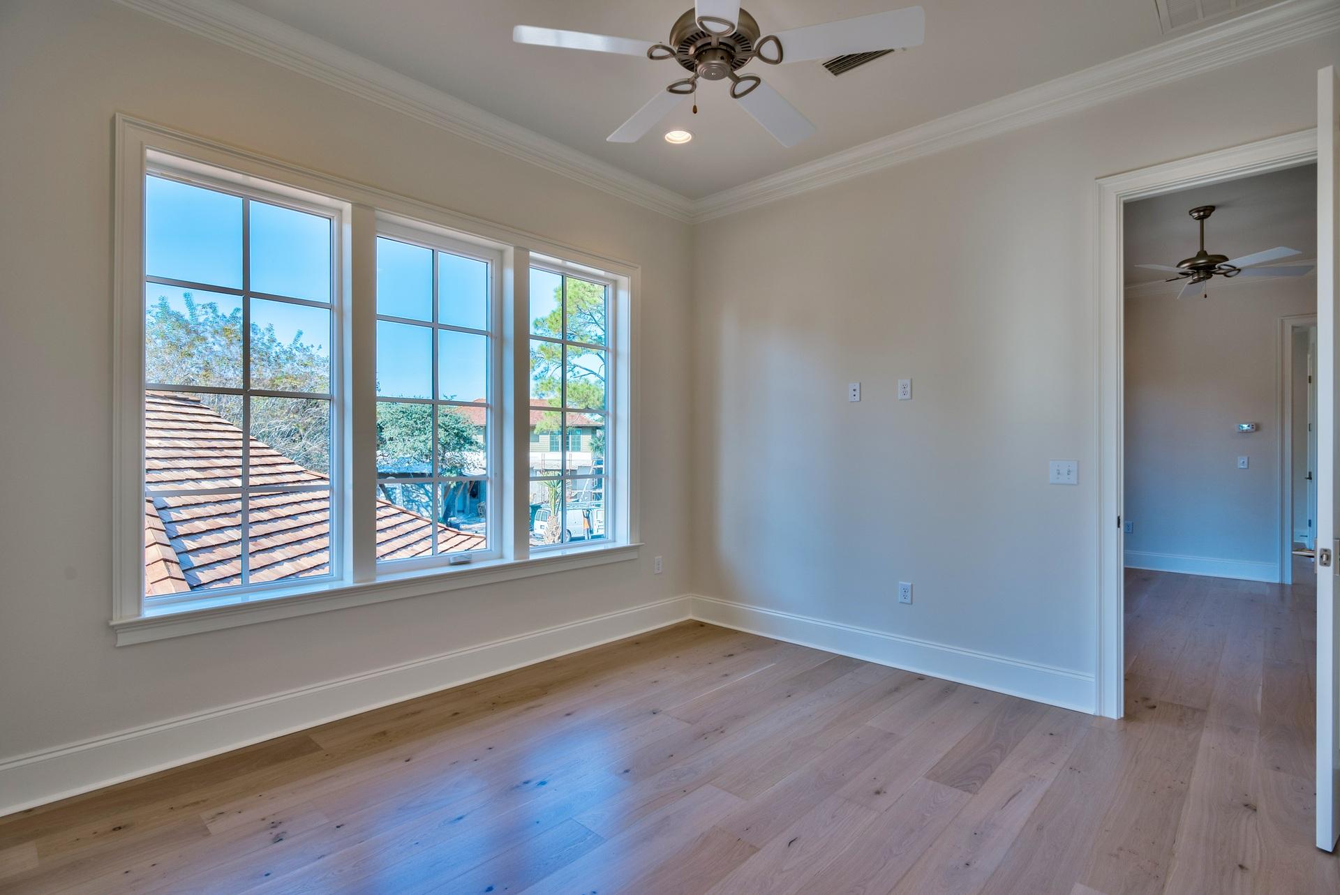 ISLAND ESTATES - Residential