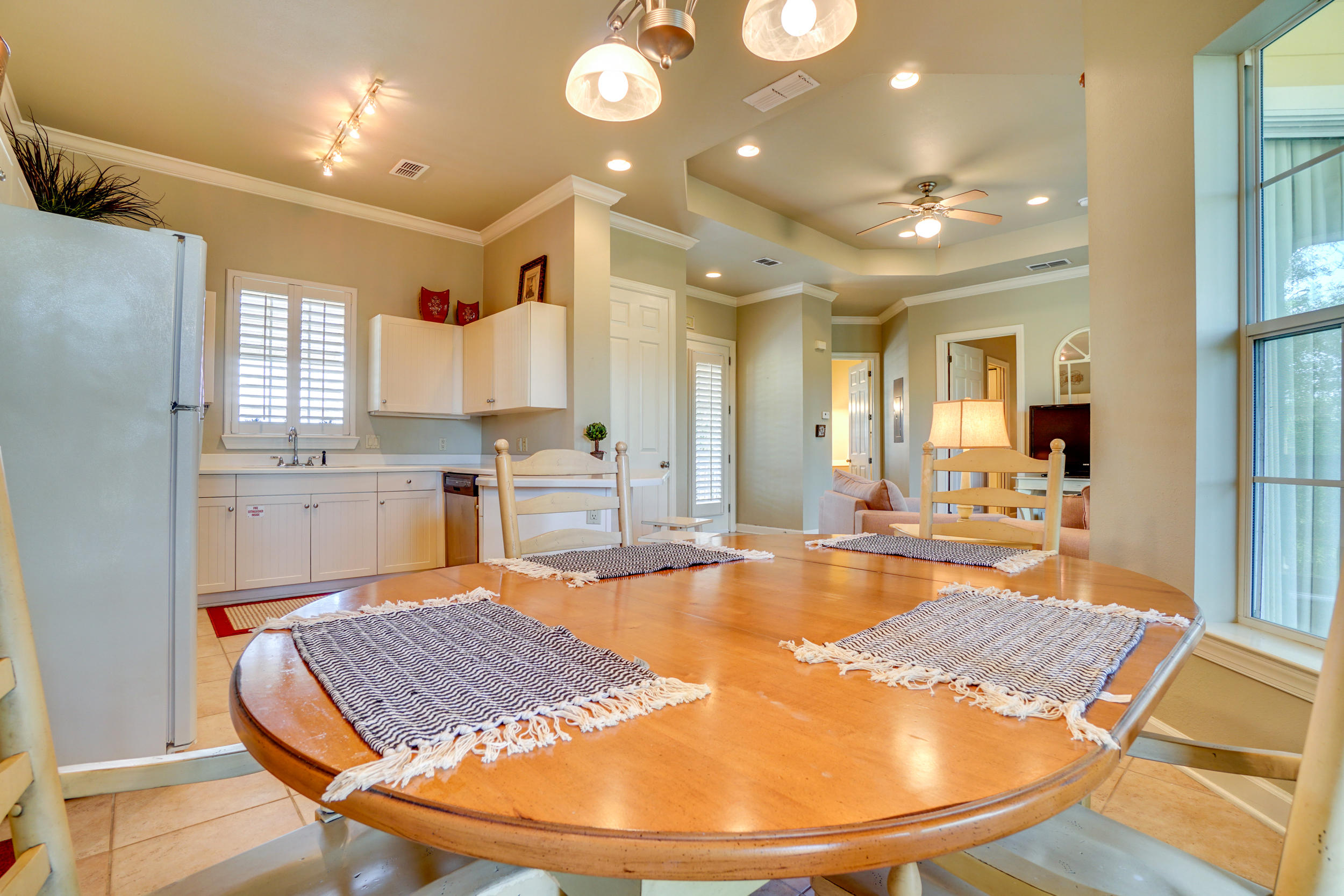 CRYSTAL COVE - Residential