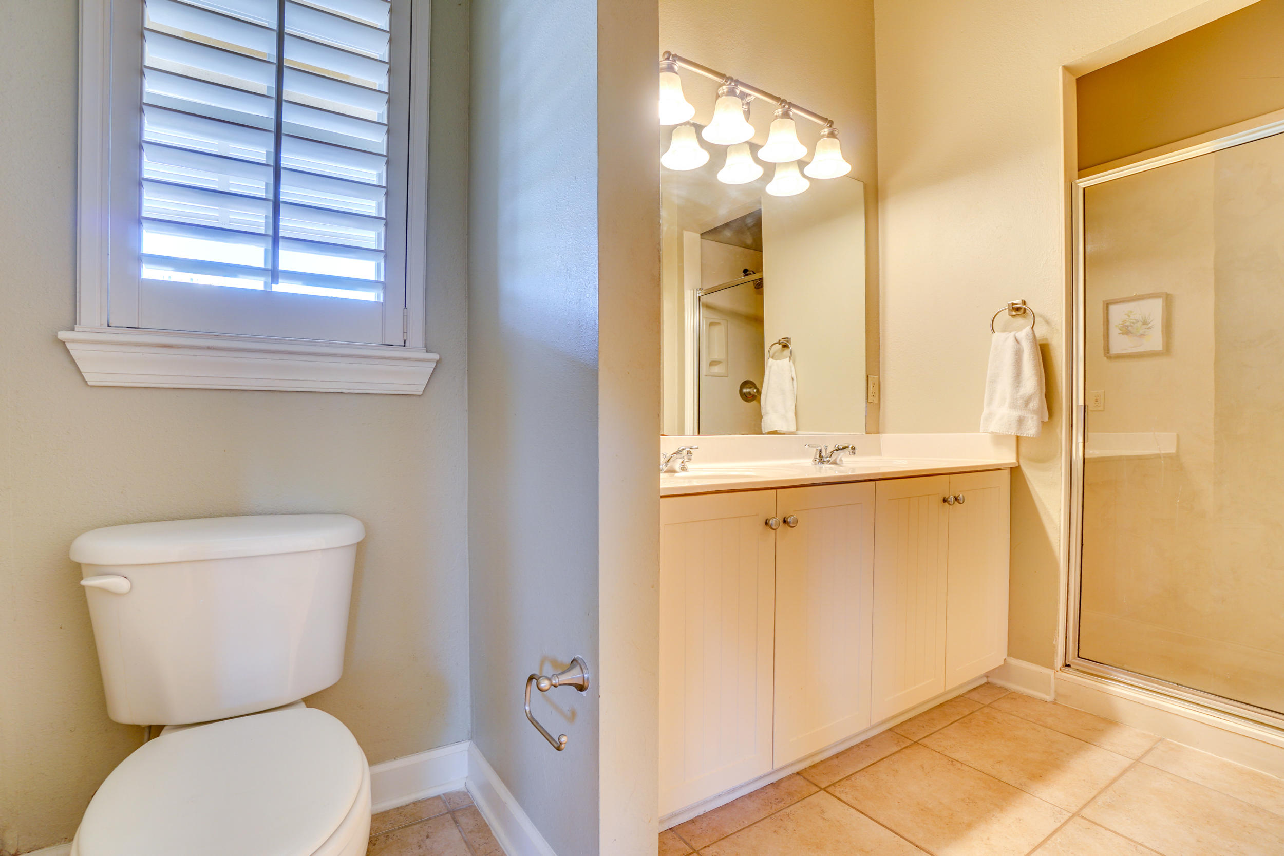 CRYSTAL COVE - Residential