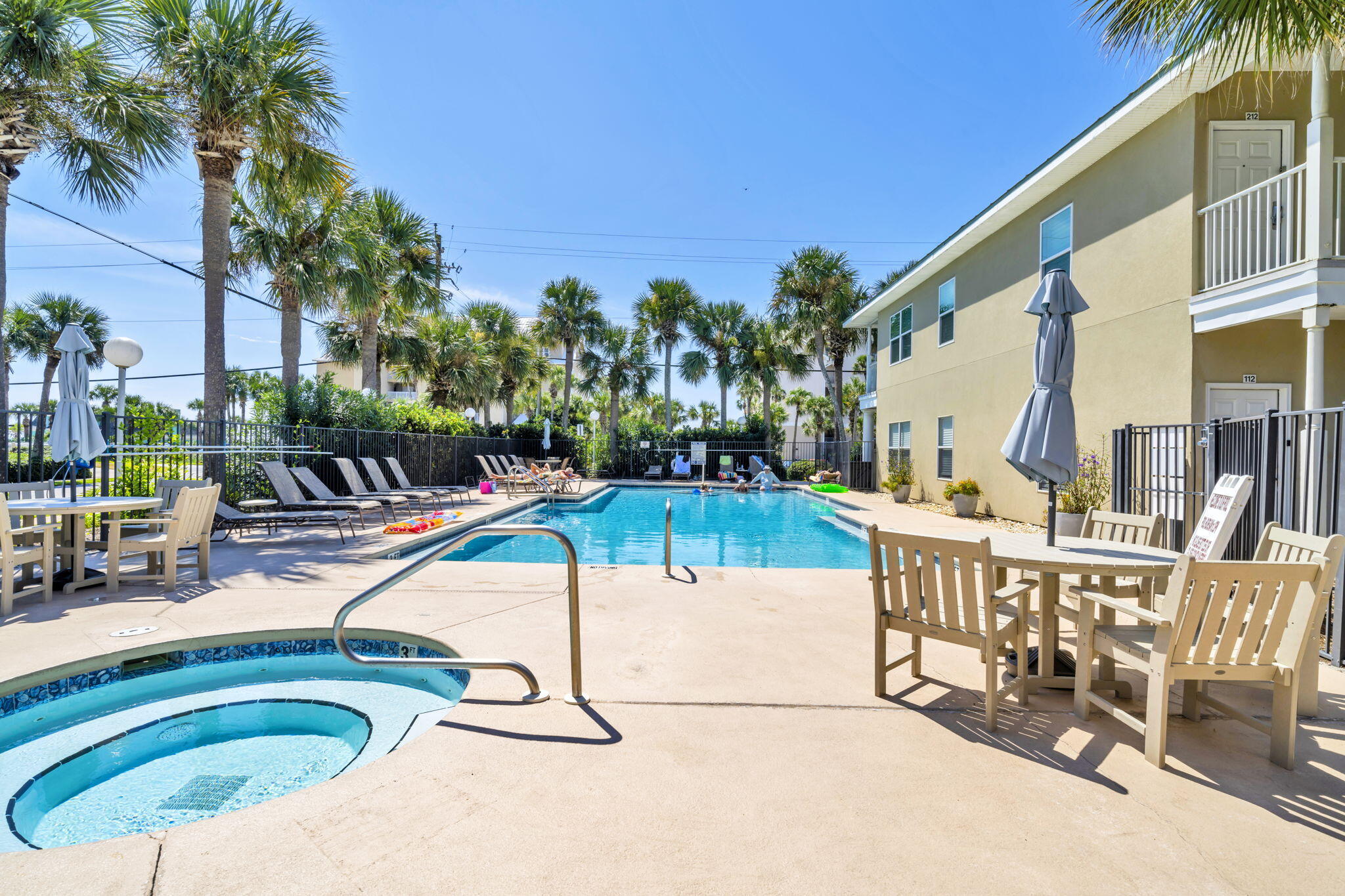 CARIBBEAN DUNES PH 1 - Residential