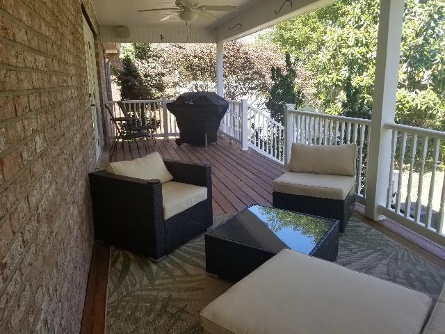 SPARKLING WATERS - Residential Lease