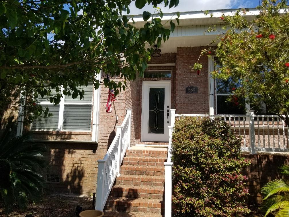 SPARKLING WATERS - Residential Lease