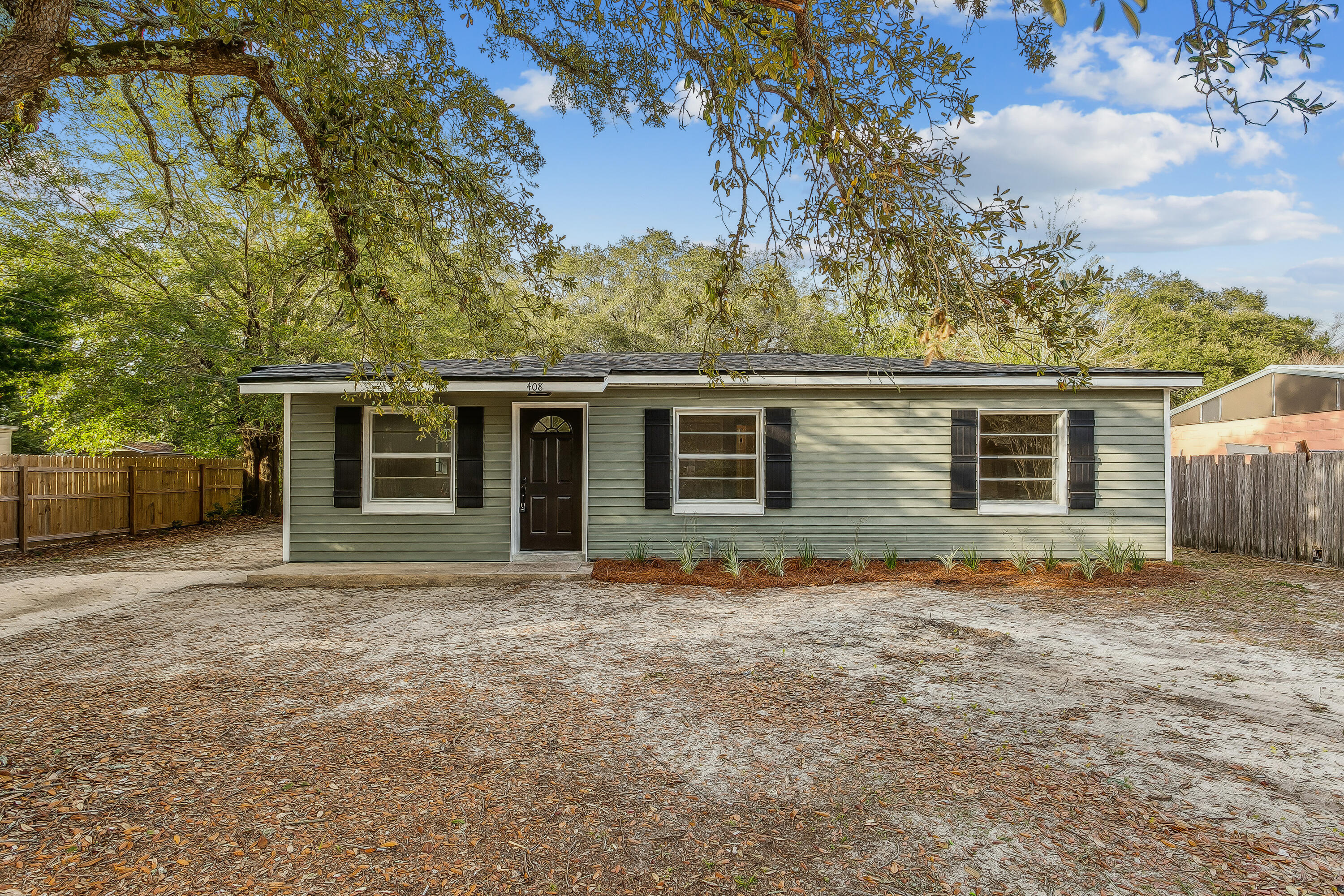 RACETRACK ROAD RESUB - Residential