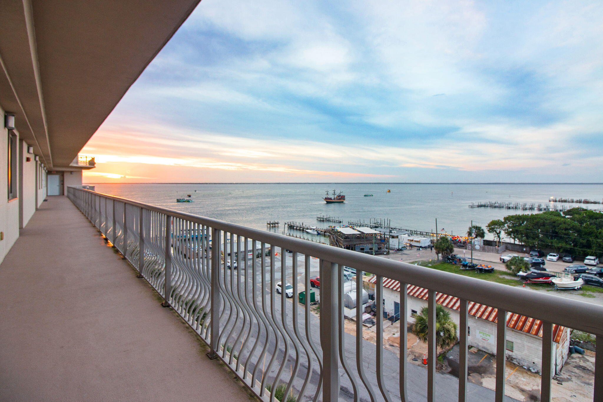 SIDES MORENO POINT WEST - Residential Lease