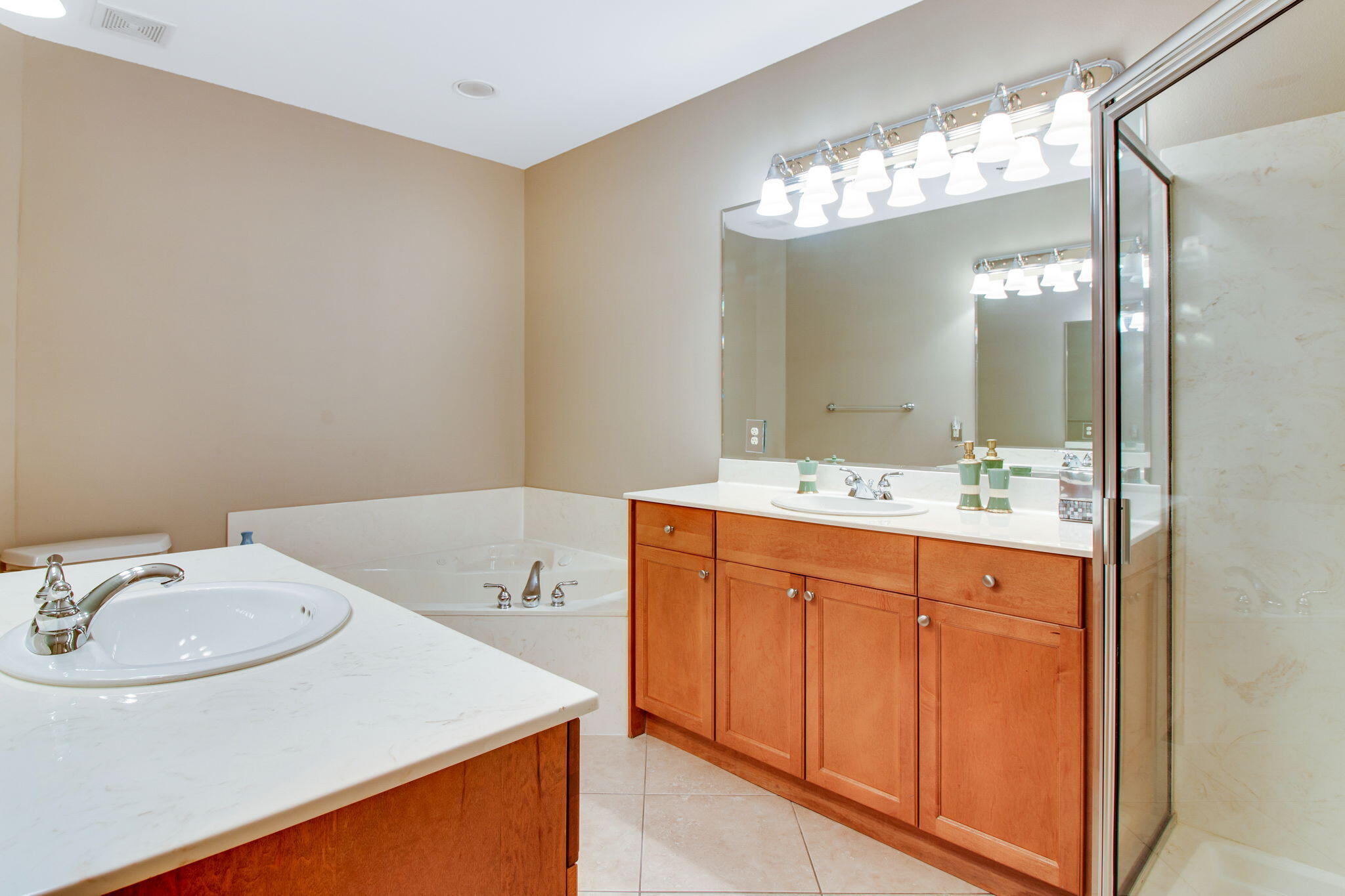 SIDES MORENO POINT WEST - Residential Lease