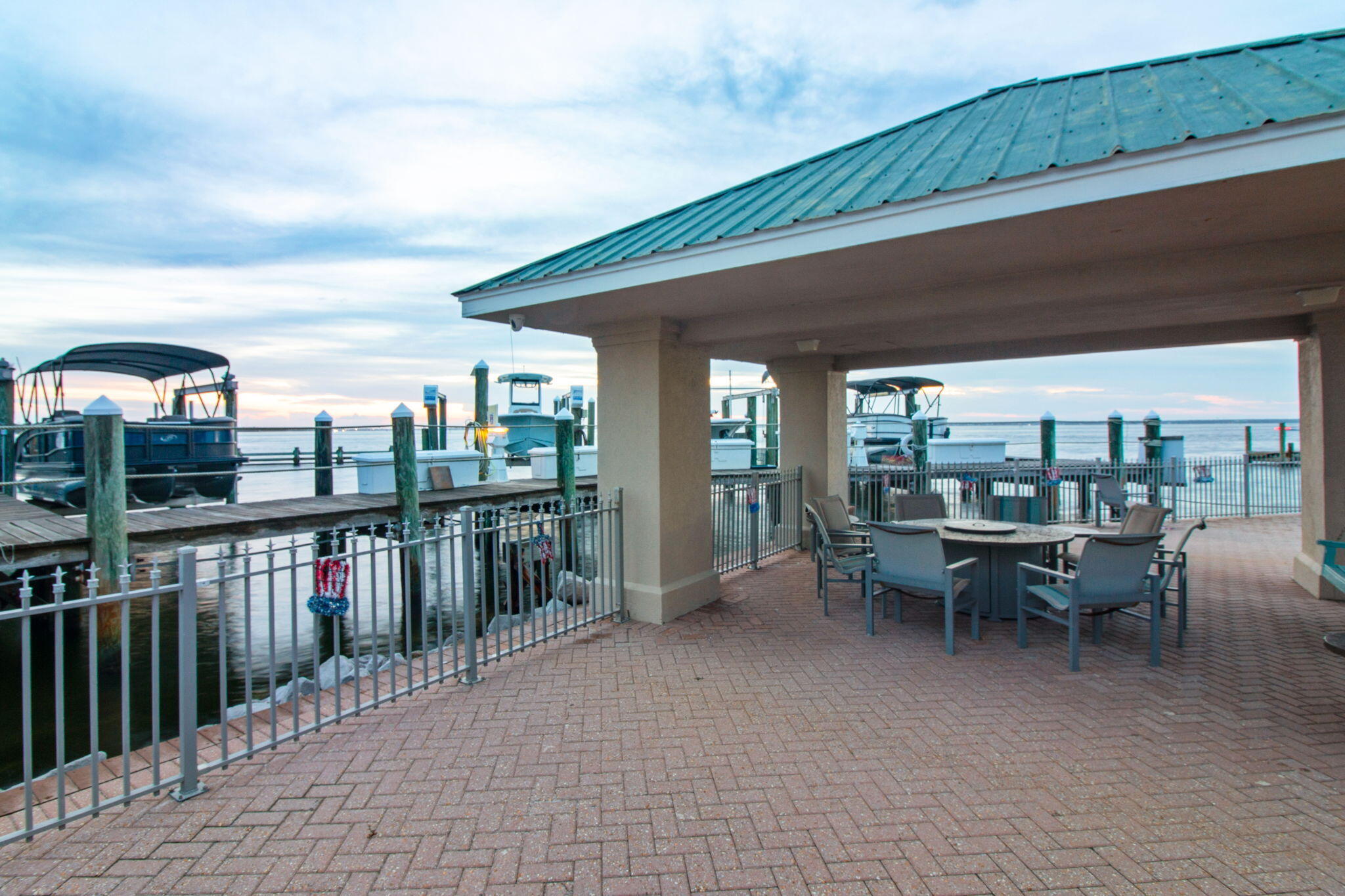SIDES MORENO POINT WEST - Residential Lease
