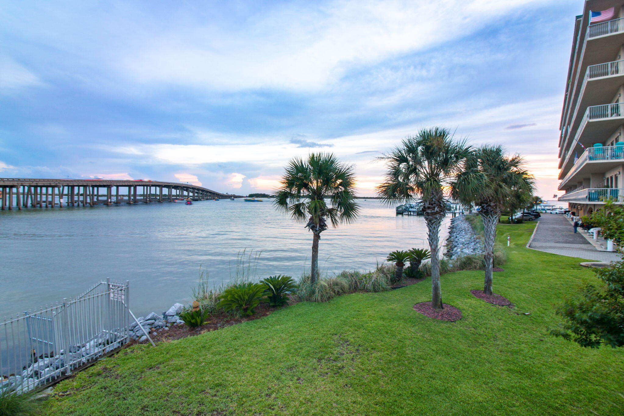 SIDES MORENO POINT WEST - Residential Lease