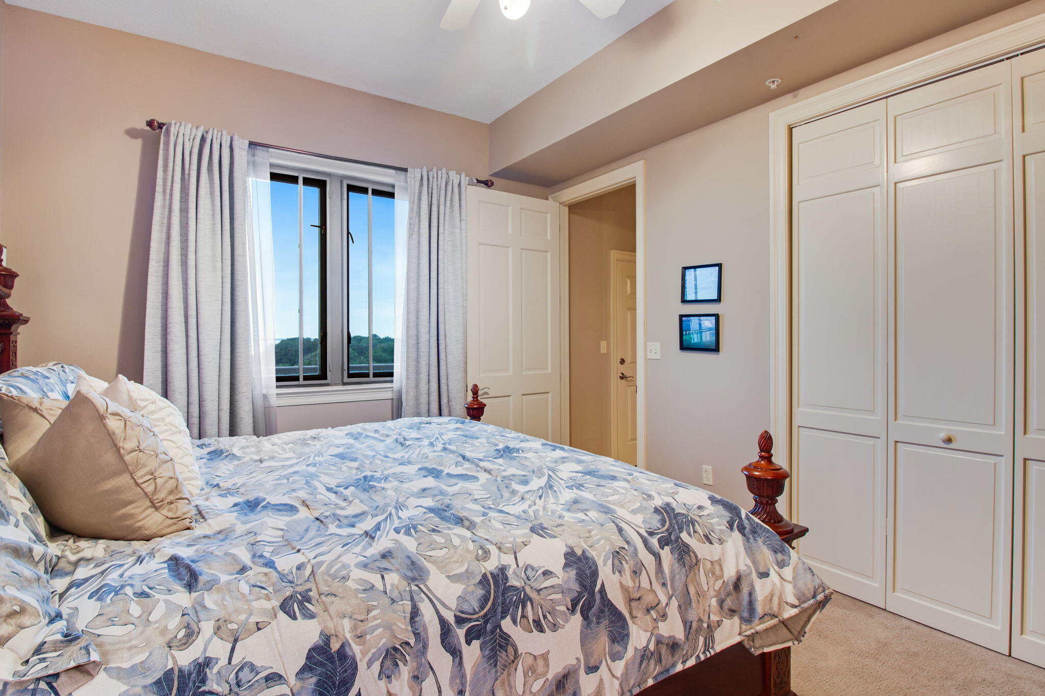 SIDES MORENO POINT WEST - Residential Lease