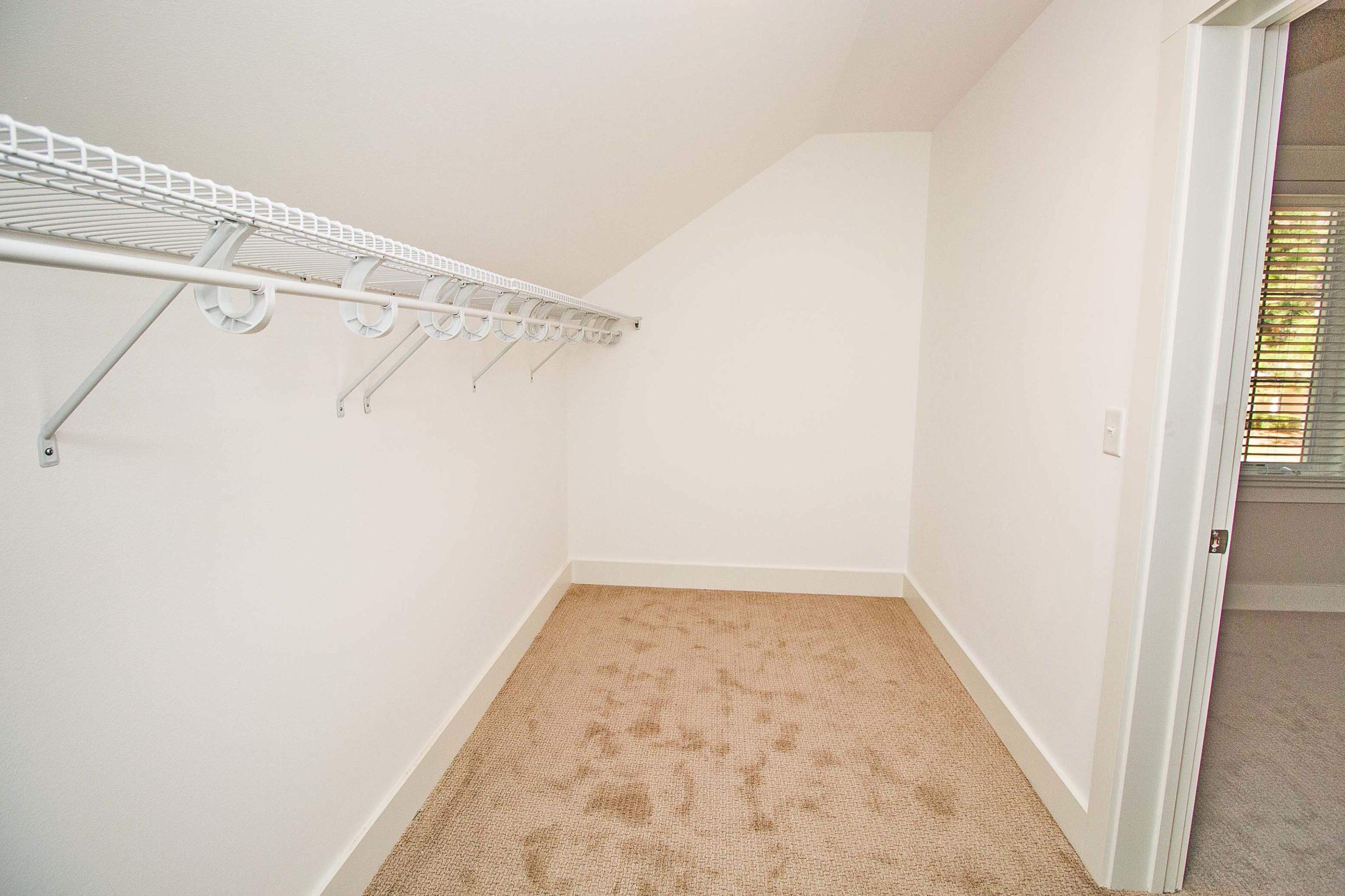 LAUREL GROVE - Residential