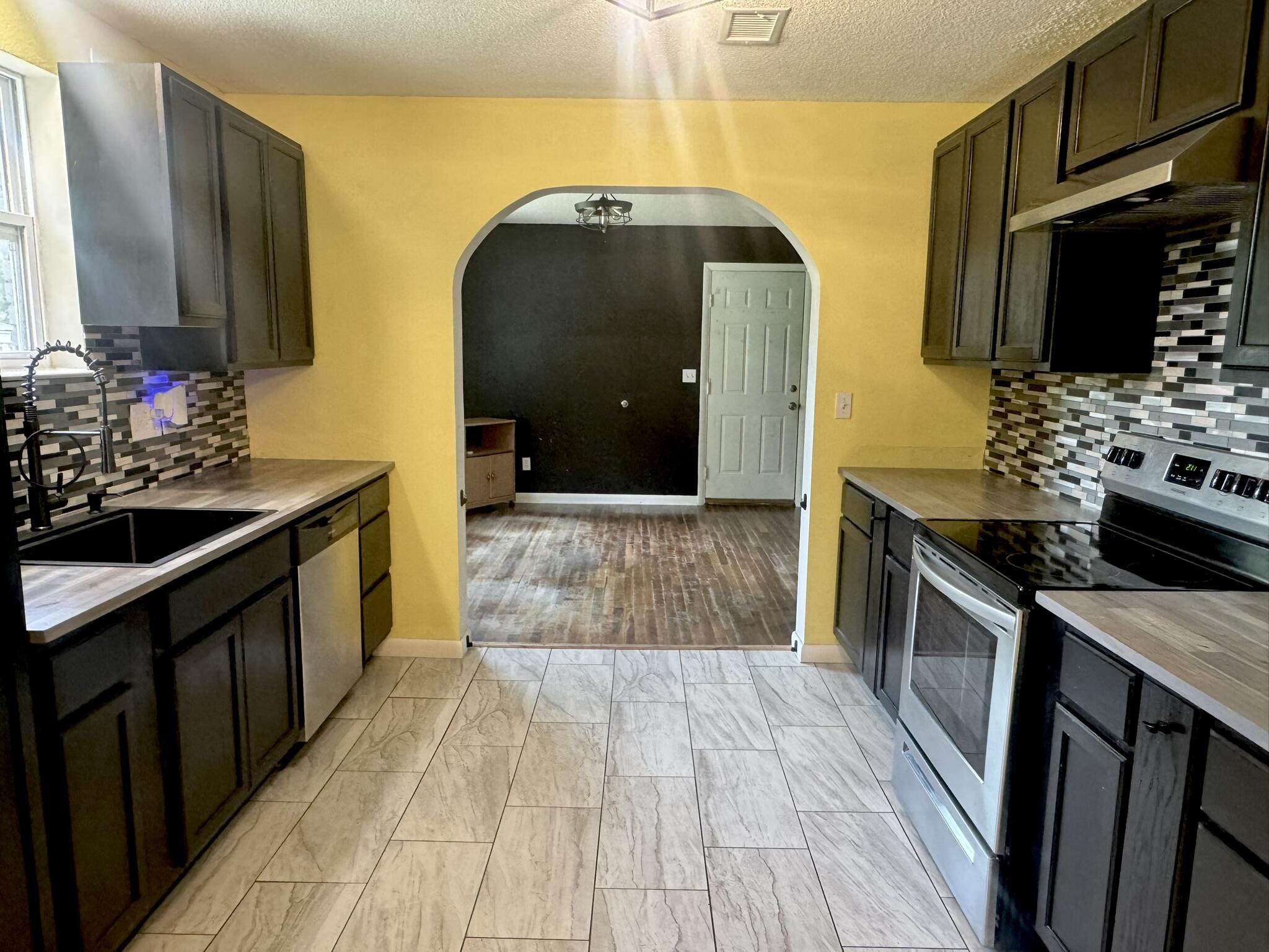 SHADY TERRACE - Residential