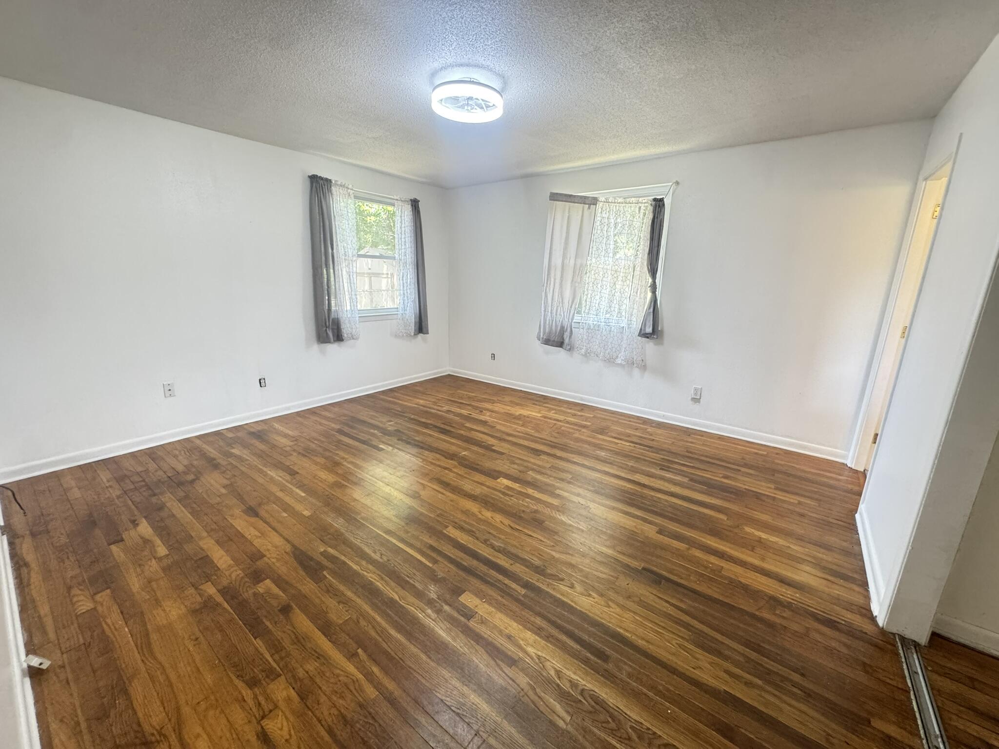 SHADY TERRACE - Residential