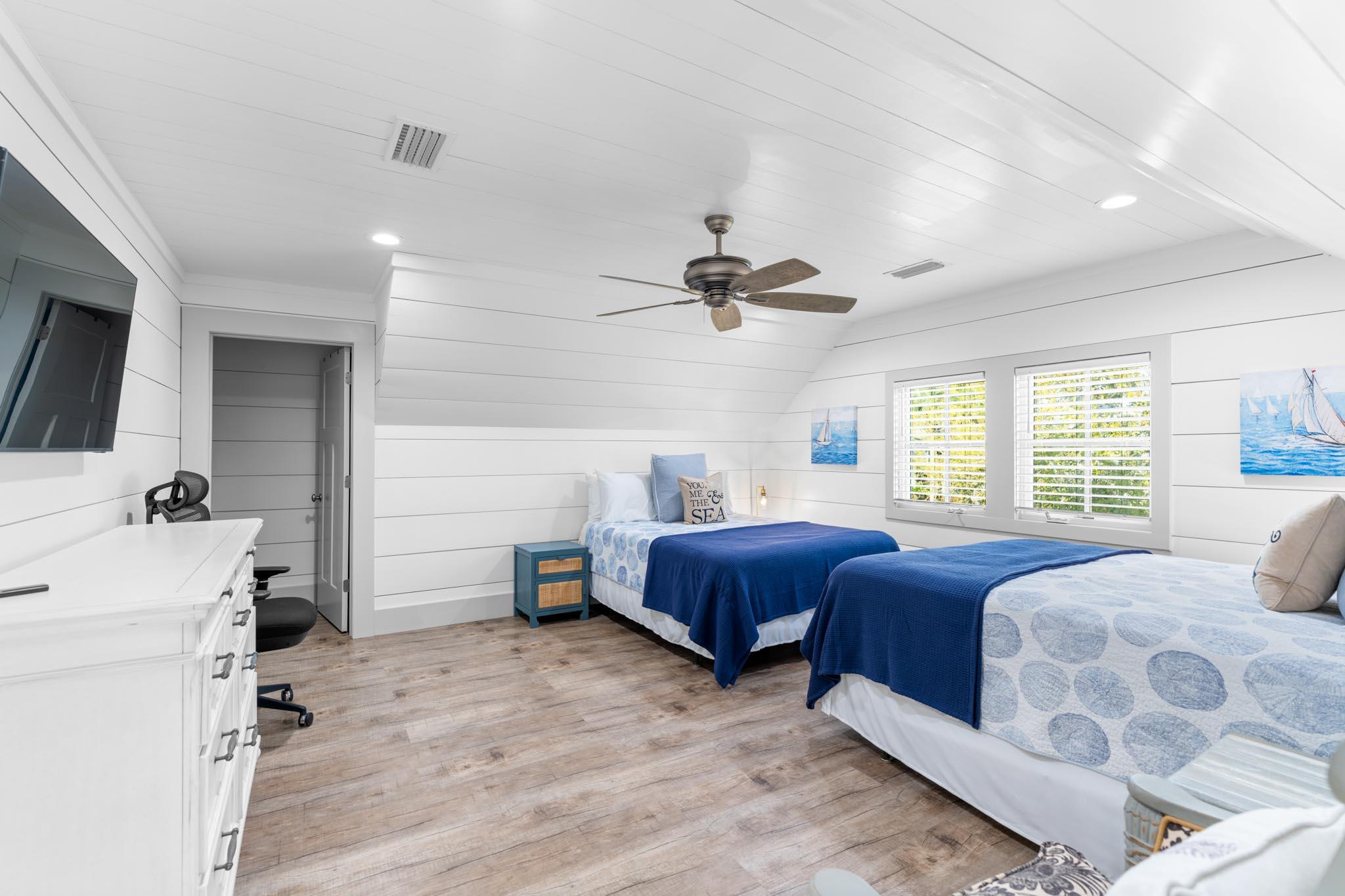 VILLAGE AT BLUE MOUNTAIN BEACH - Residential