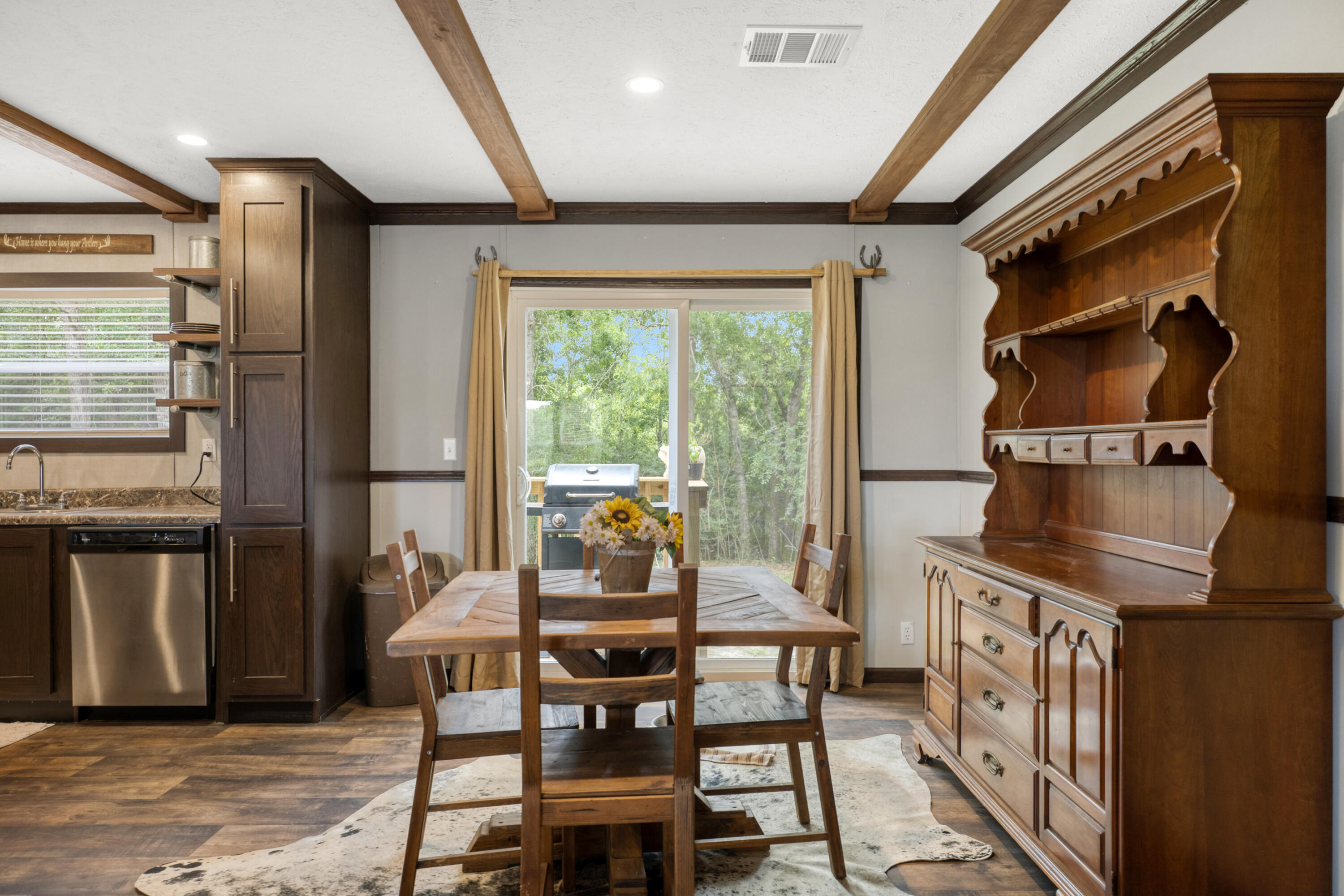 NO RECORDED SUBDIVISION - Residential