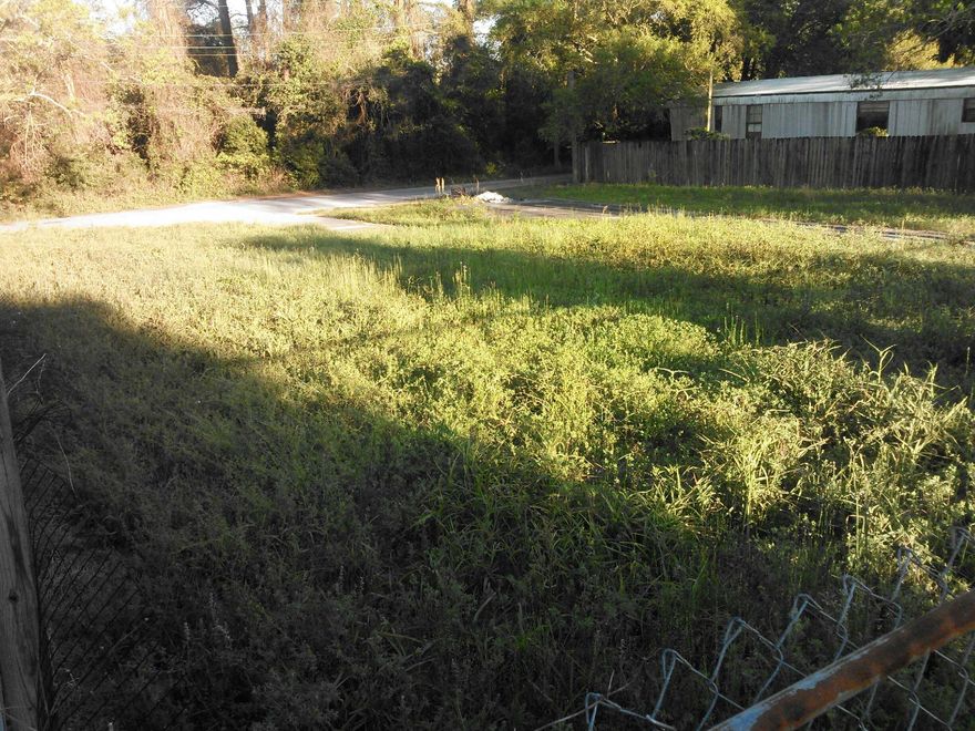 Vacant....Cleared and tap fee paid....Listing agent is related to owner. Buyer to verify pertinent information.