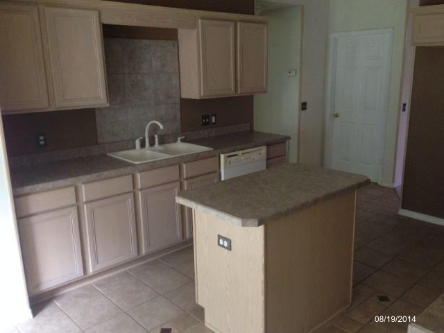 COUNTRYVIEW ESTATES 10TH ADDN - Residential